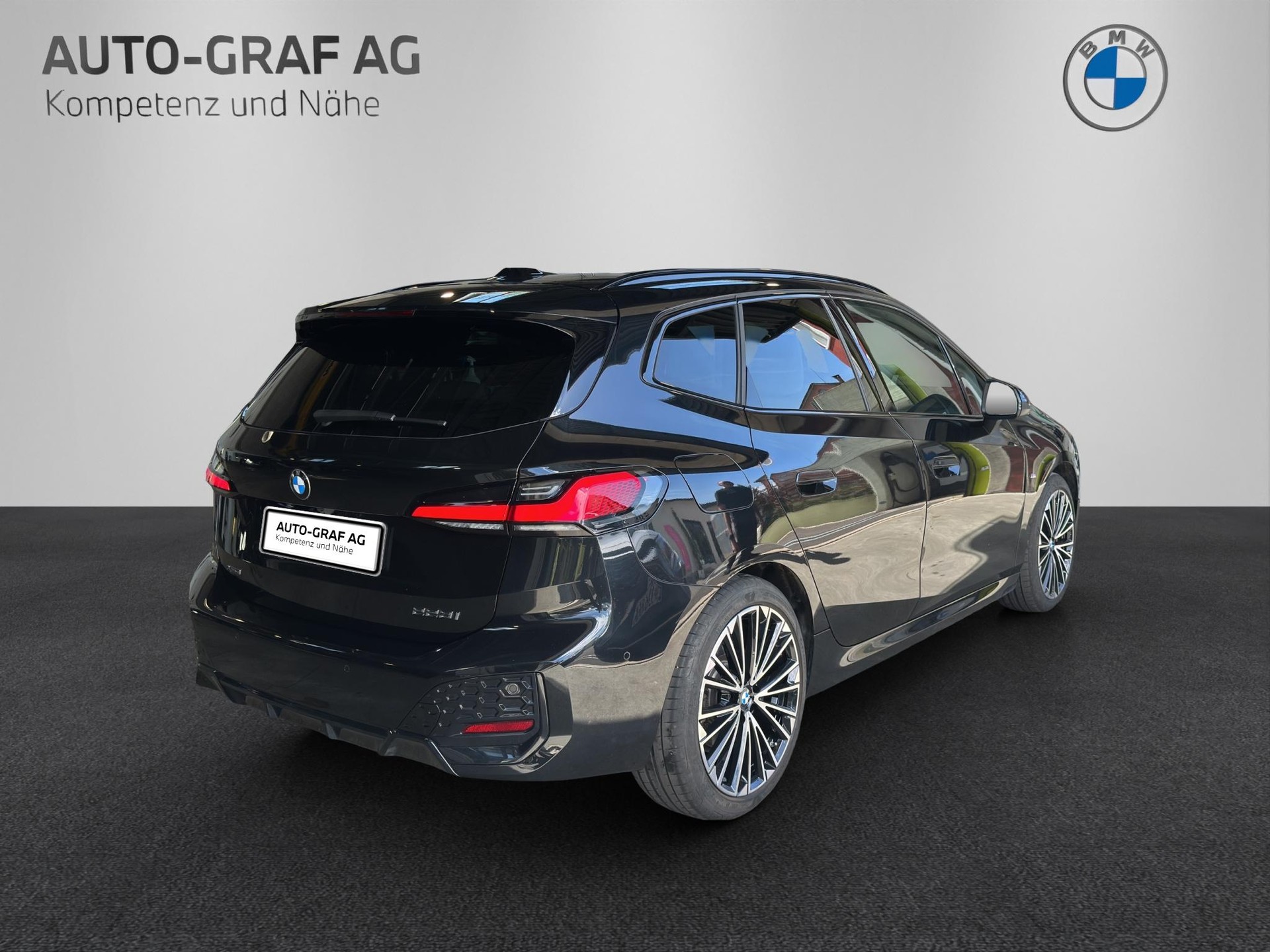 BMW 223i xDrive M SPORTPAKET Active Tourer-image-4