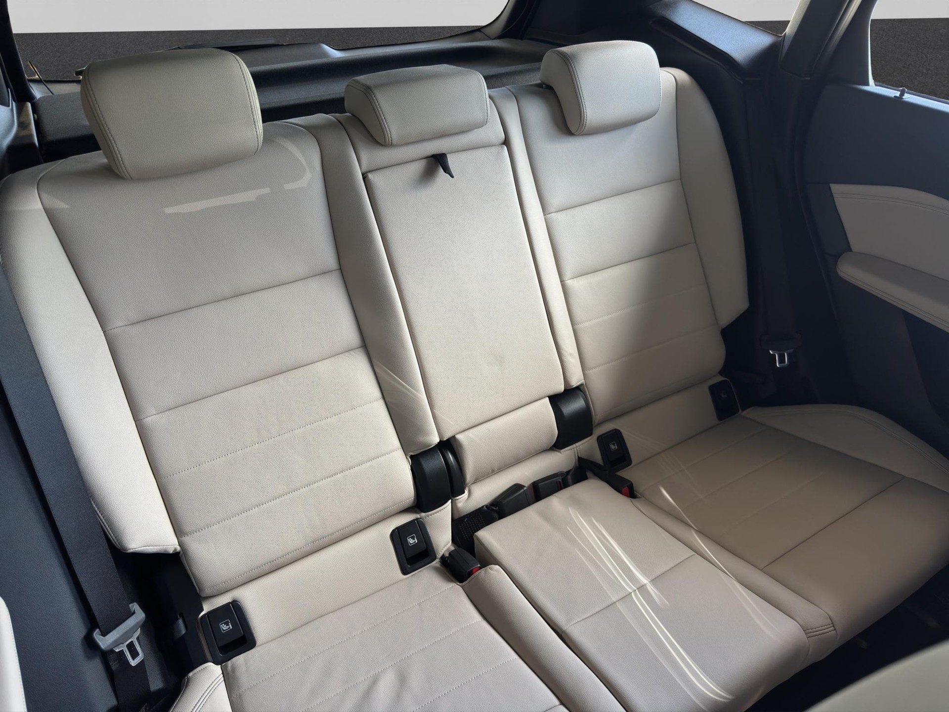 BMW 223i xDrive M SPORTPAKET Active Tourer-image-19