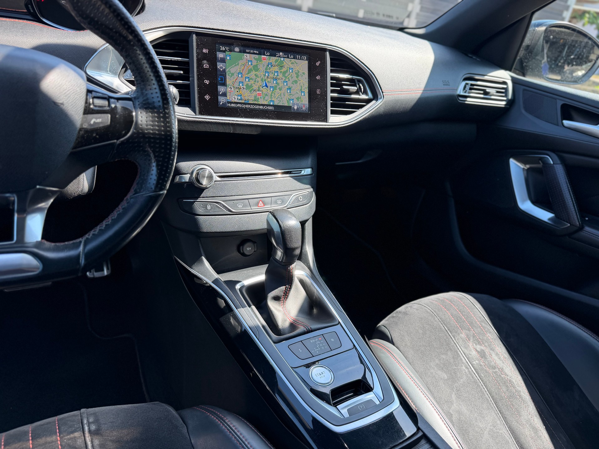 PEUGEOT 308 SW 1.2 THP GT Line Automatic-image-8