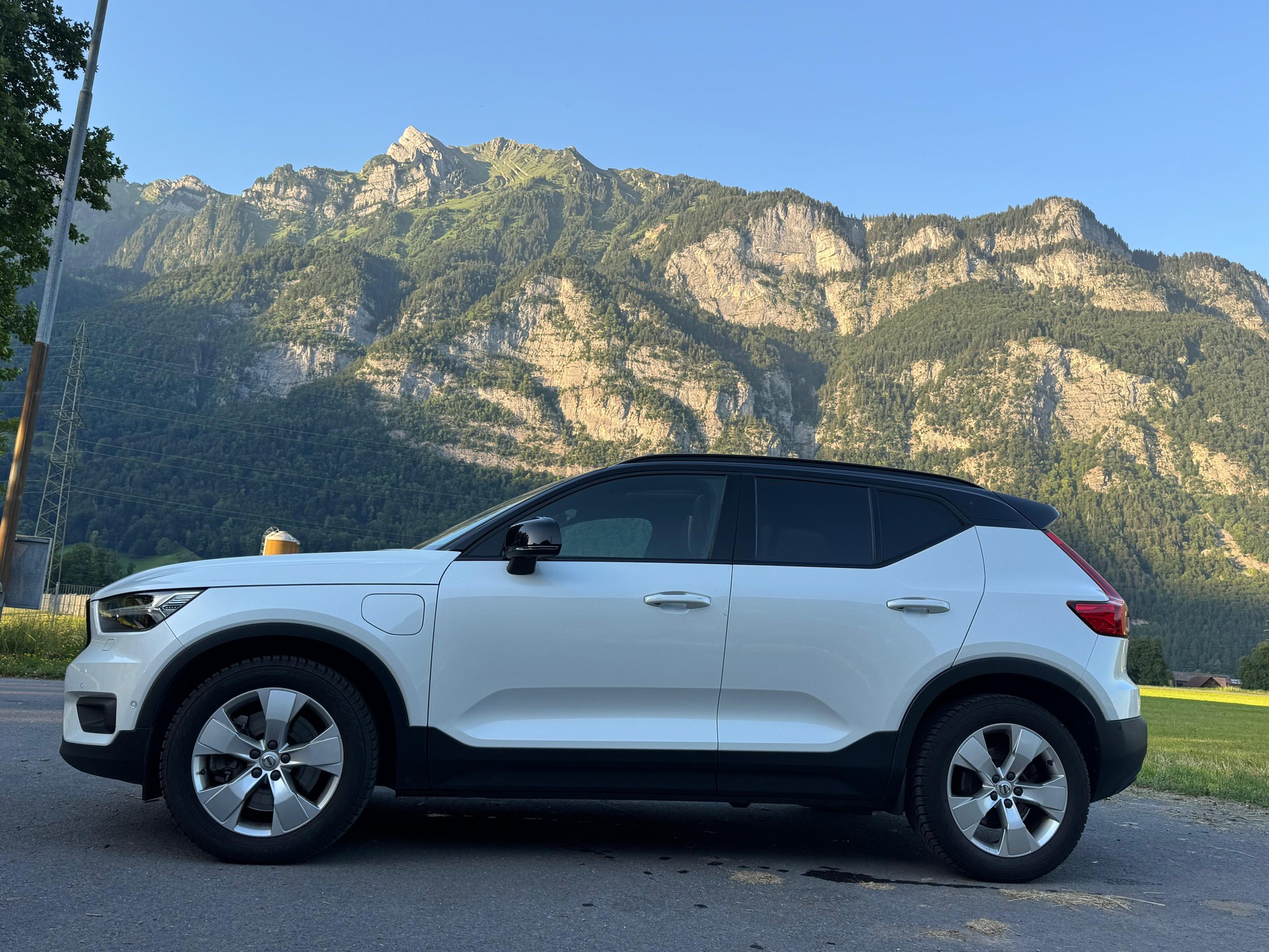 VOLVO XC40 T5 TwE R-Design Expression DCT-image-4