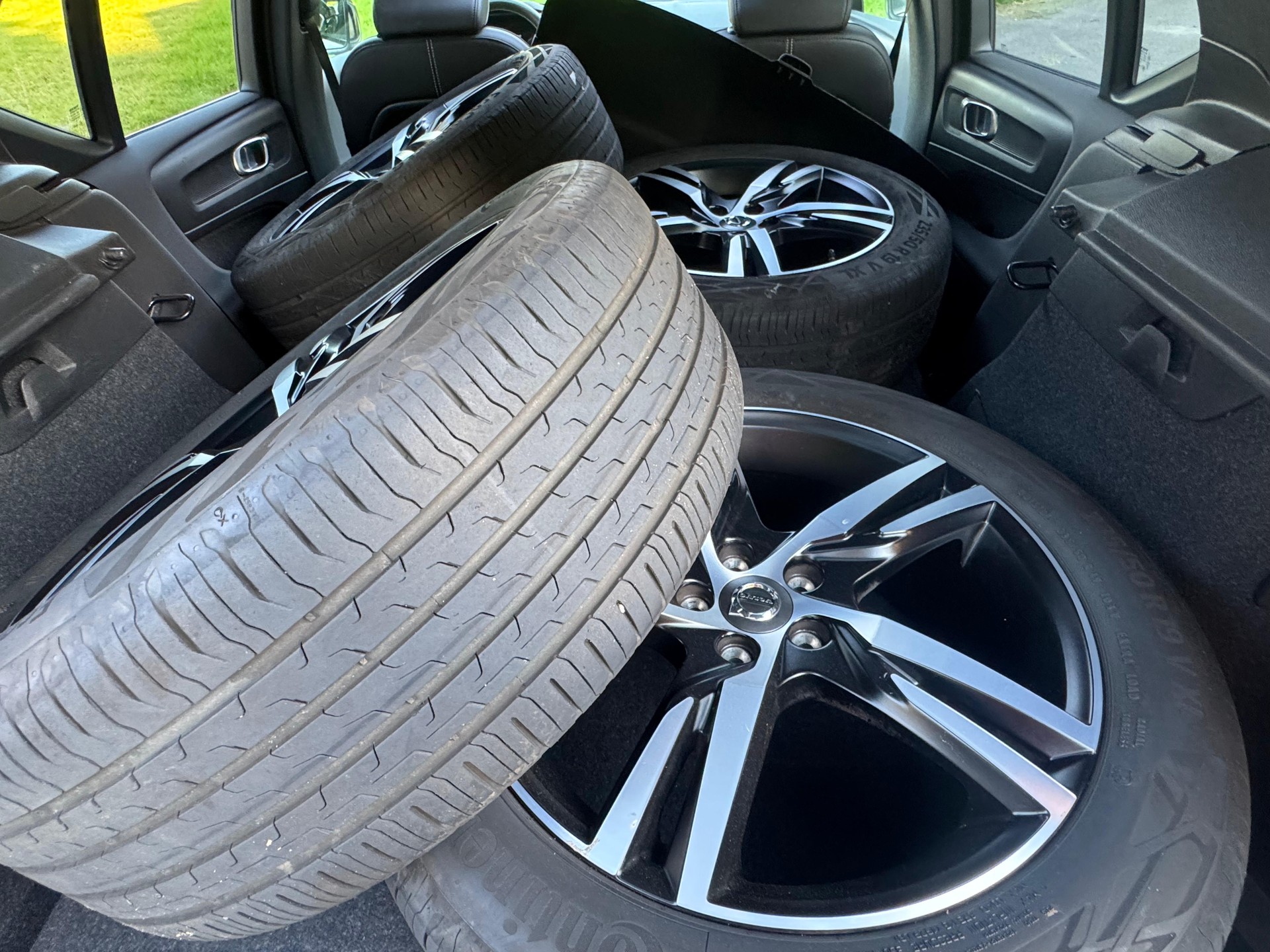 VOLVO XC40 T5 TwE R-Design Expression DCT-image-11