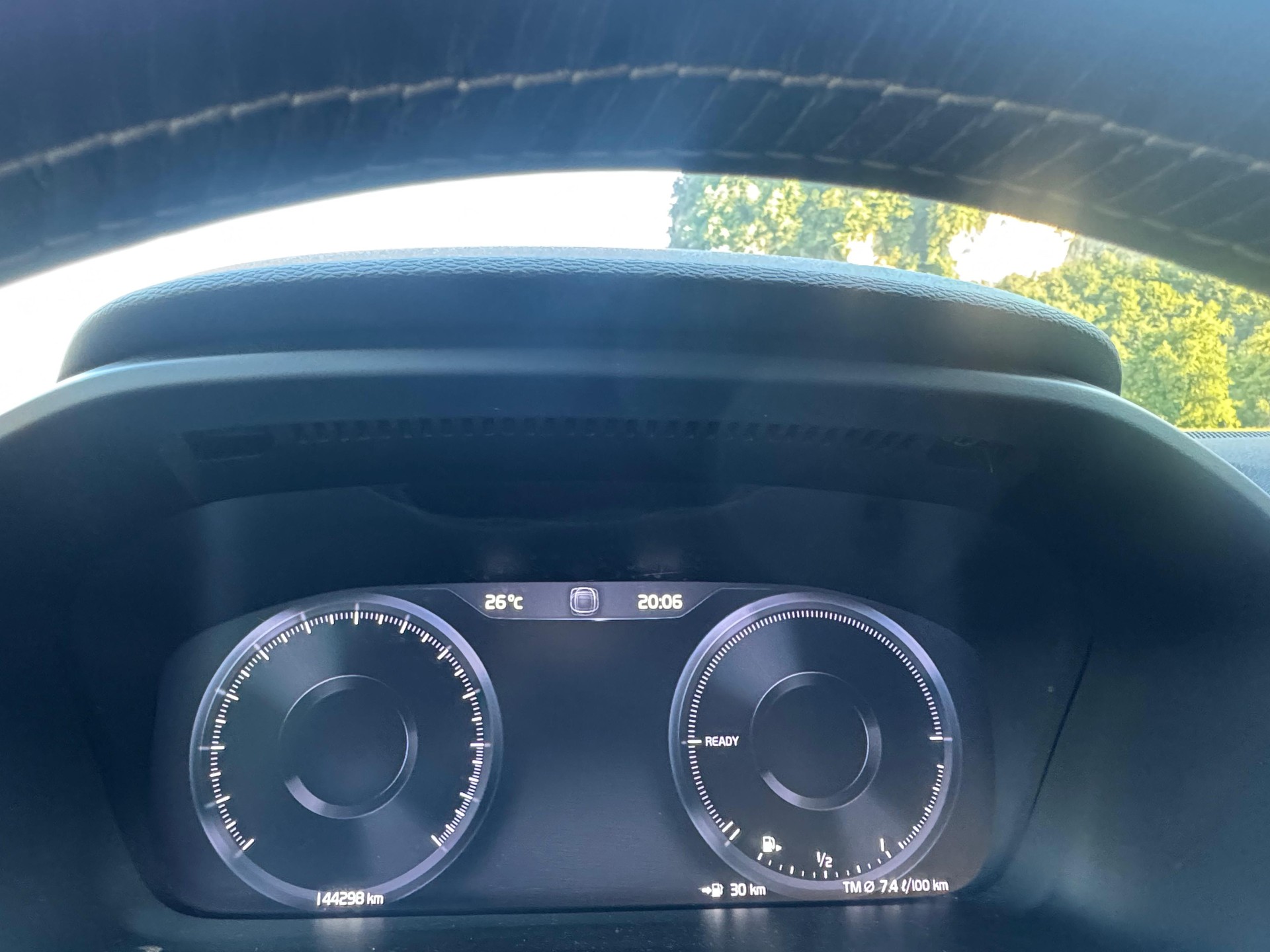 VOLVO XC40 T5 TwE R-Design Expression DCT-image-25