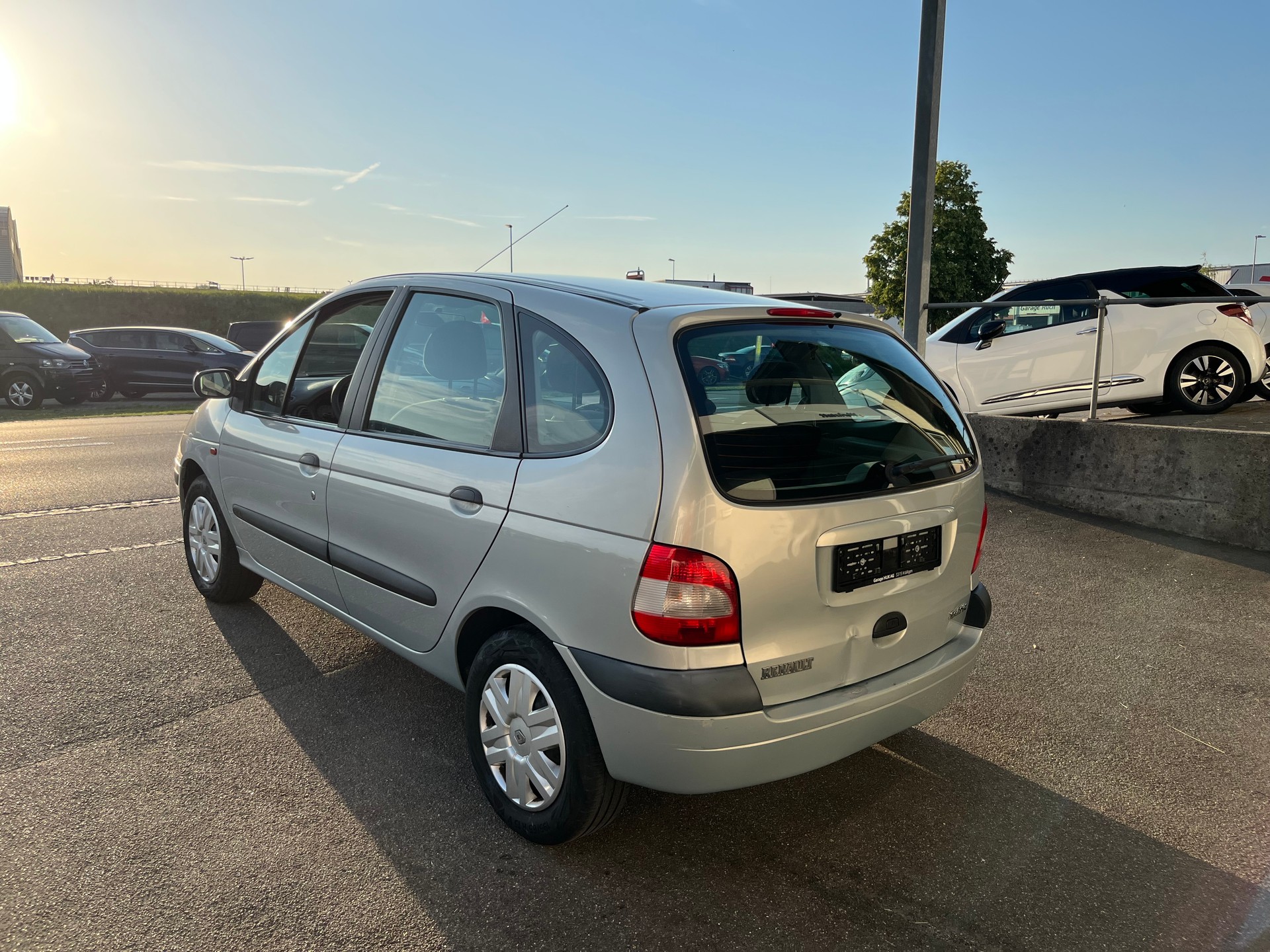 RENAULT Scénic 2.0 16V Expression+++AUTOMAT+++FRISCH AB MFK+++WENIG KM+++-image-1