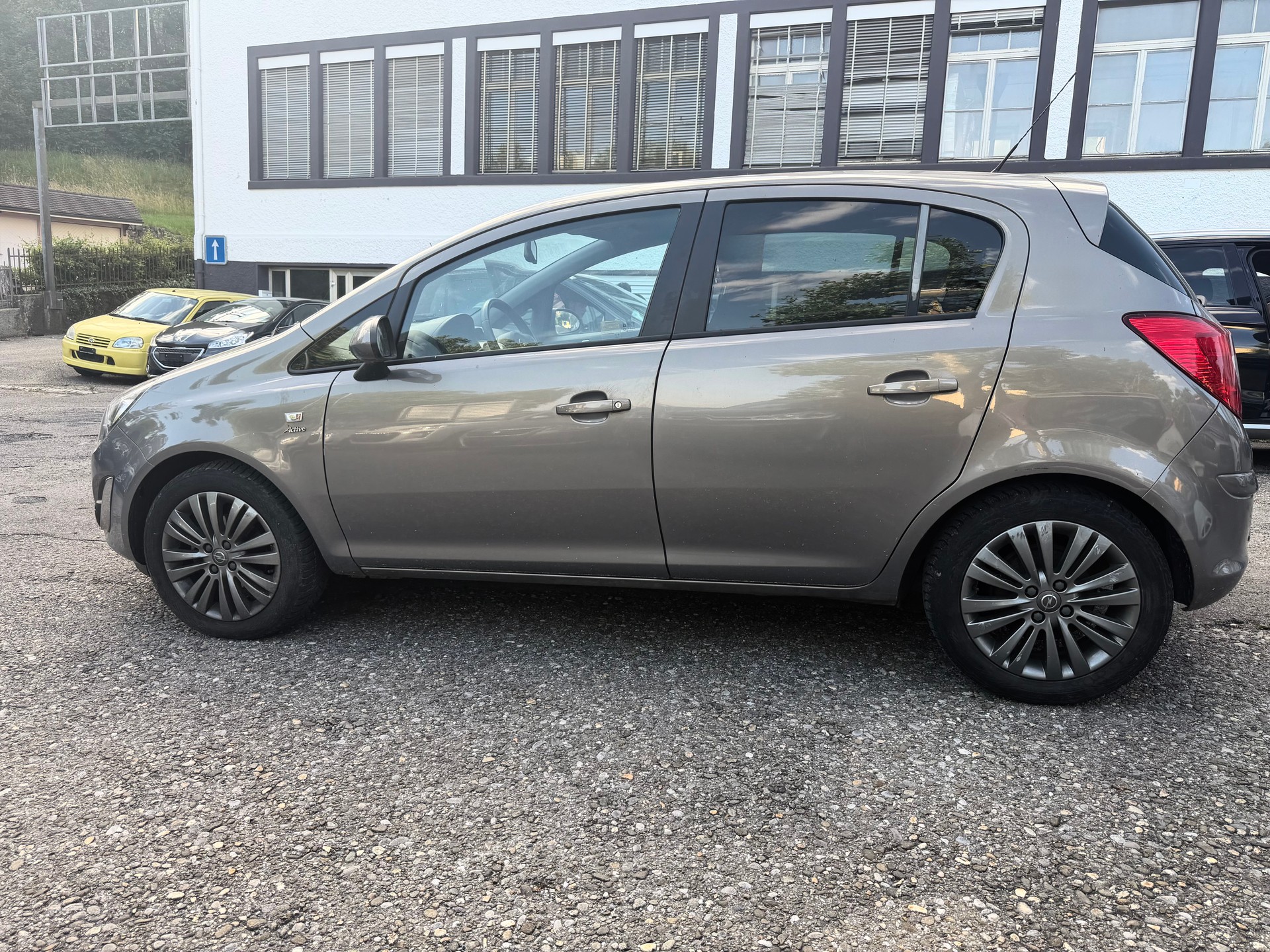 OPEL Corsa 1.4 TP Active Edition Automatic-image-14