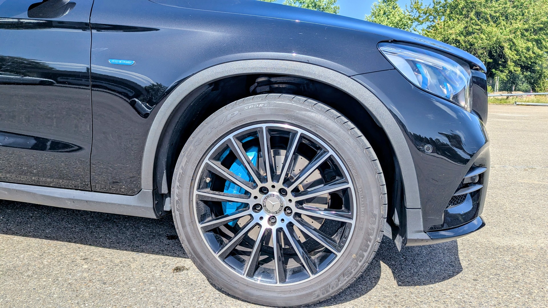 MERCEDES-BENZ GLC 350 e AMG Line 4m-image-3
