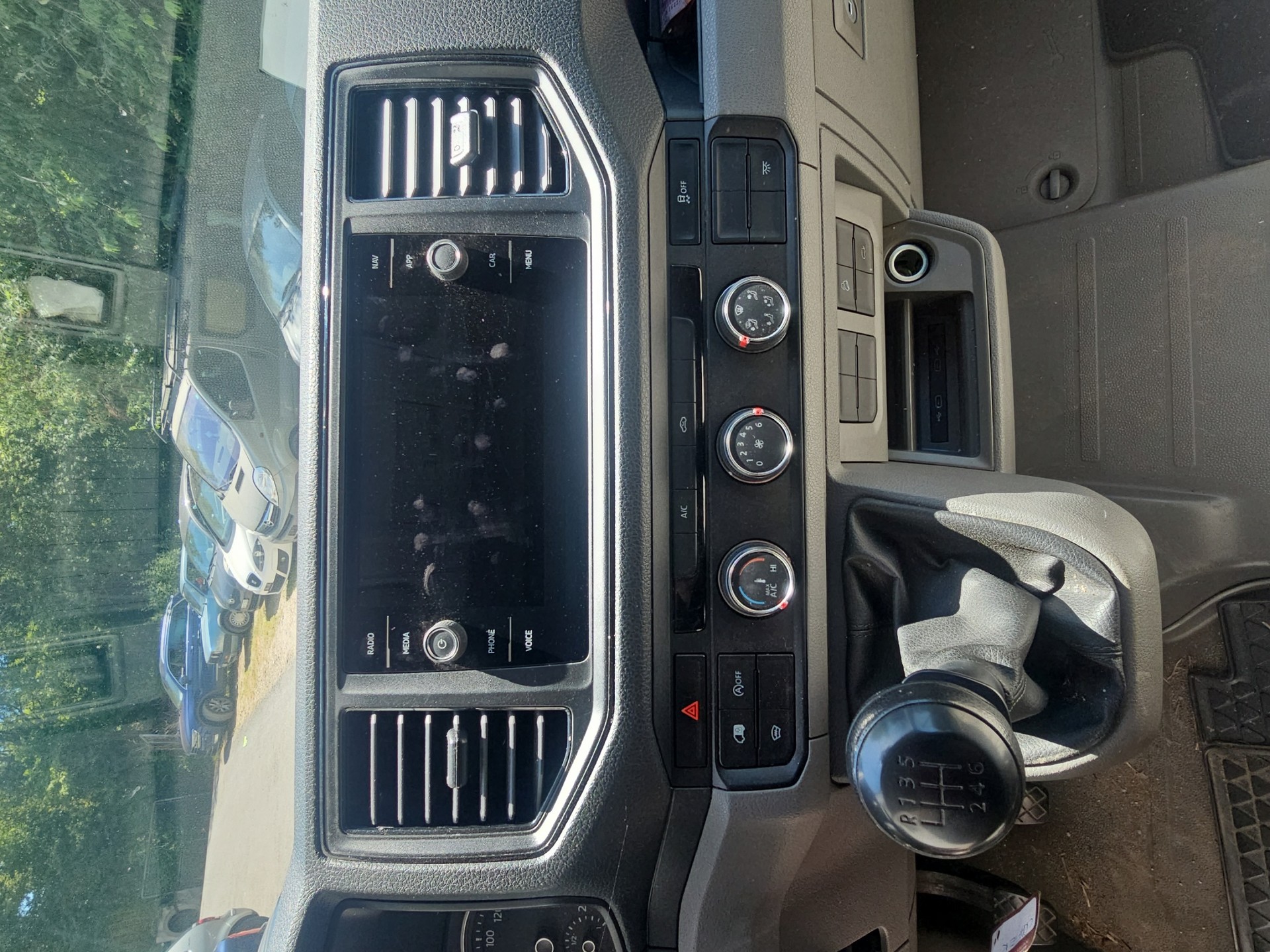 VW Crafter 35 2.0 TDI Entry L4 4Motion-image-9