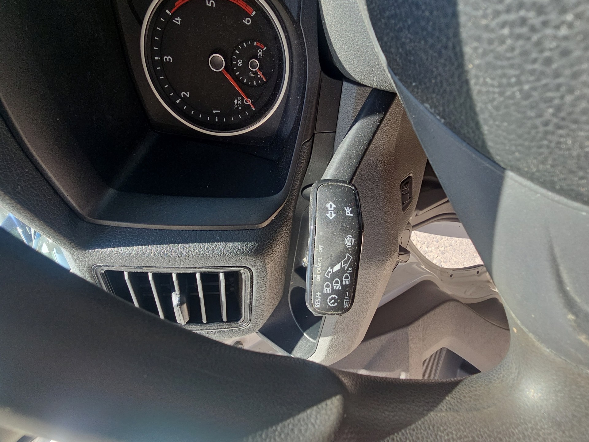 VW Crafter 35 2.0 TDI Entry L4 4Motion-image-11