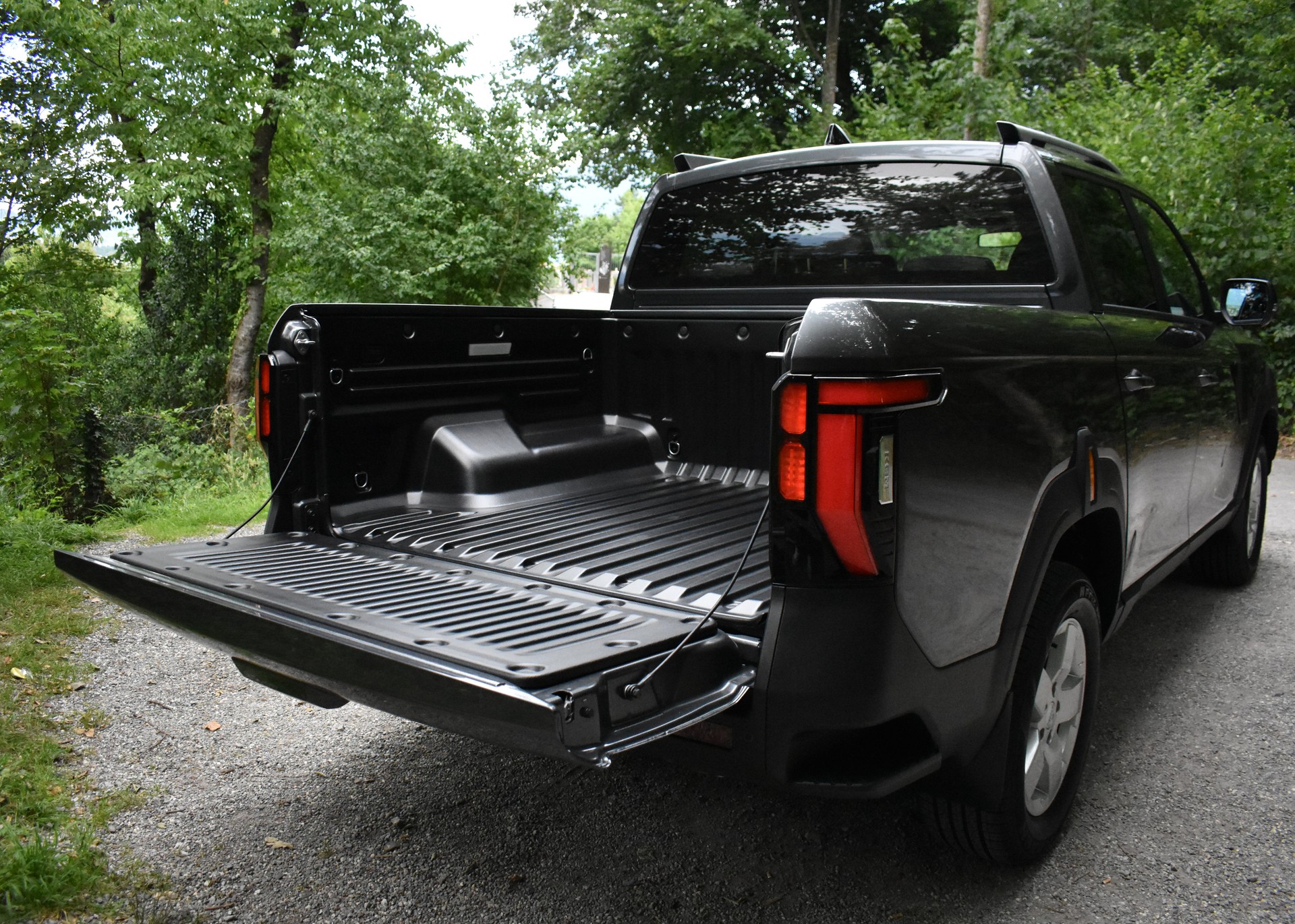 KGM-SsangYong Musso 2.2 Titanium 4WD A-image-21