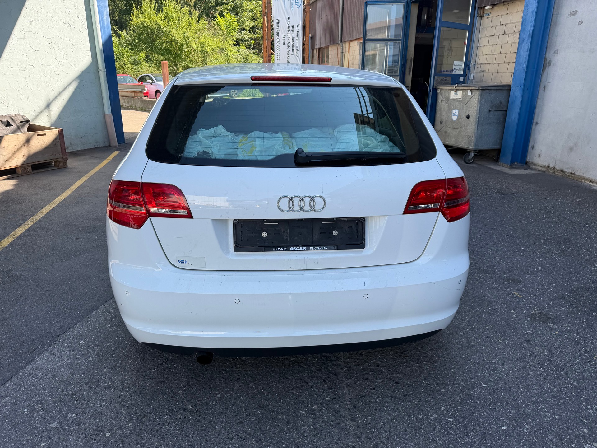 AUDI A3 Sportback 1.6 Ambiente S-tronic-image-8