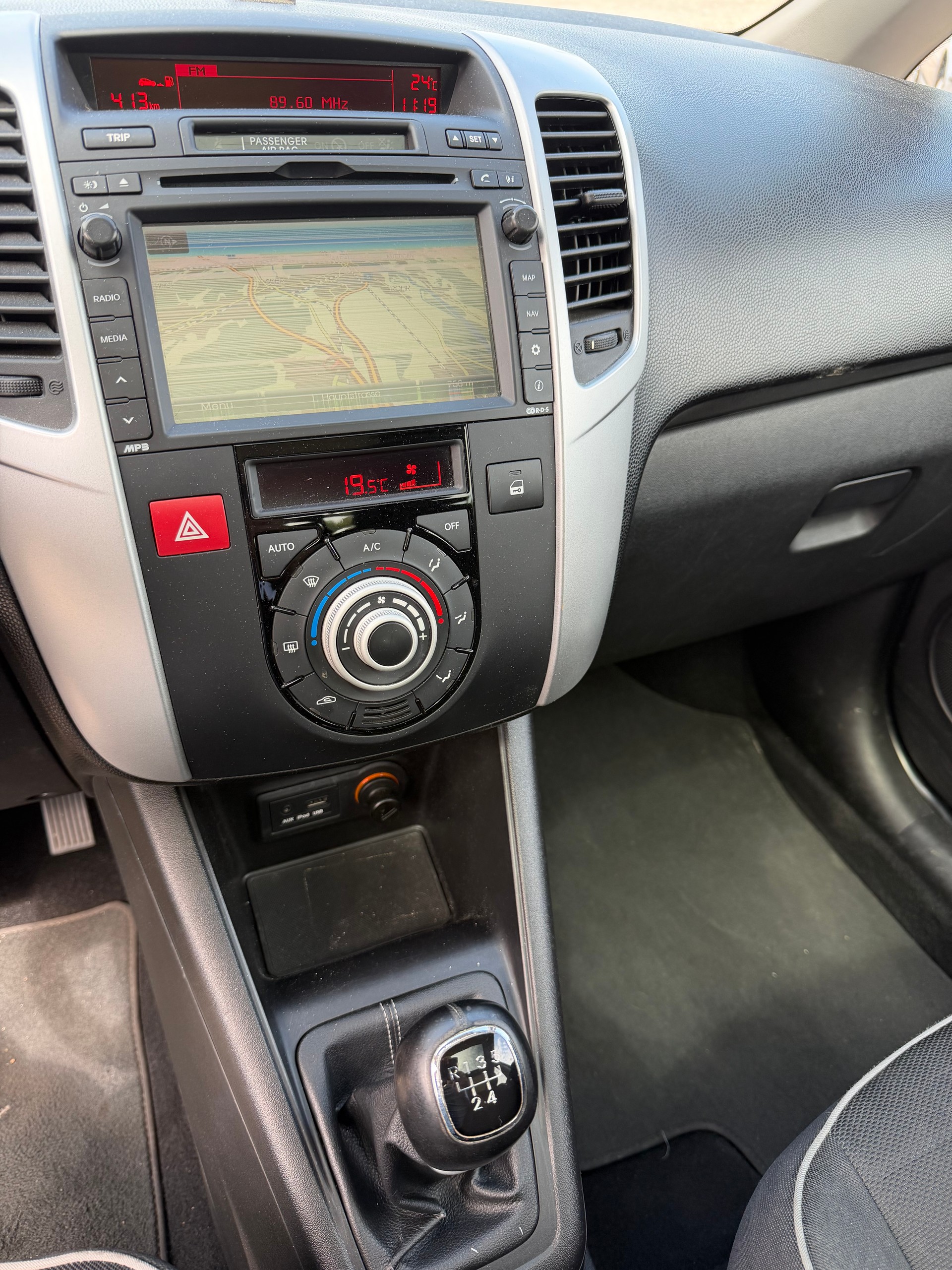 KIA Venga 1.4 CVVT _seven-image-13