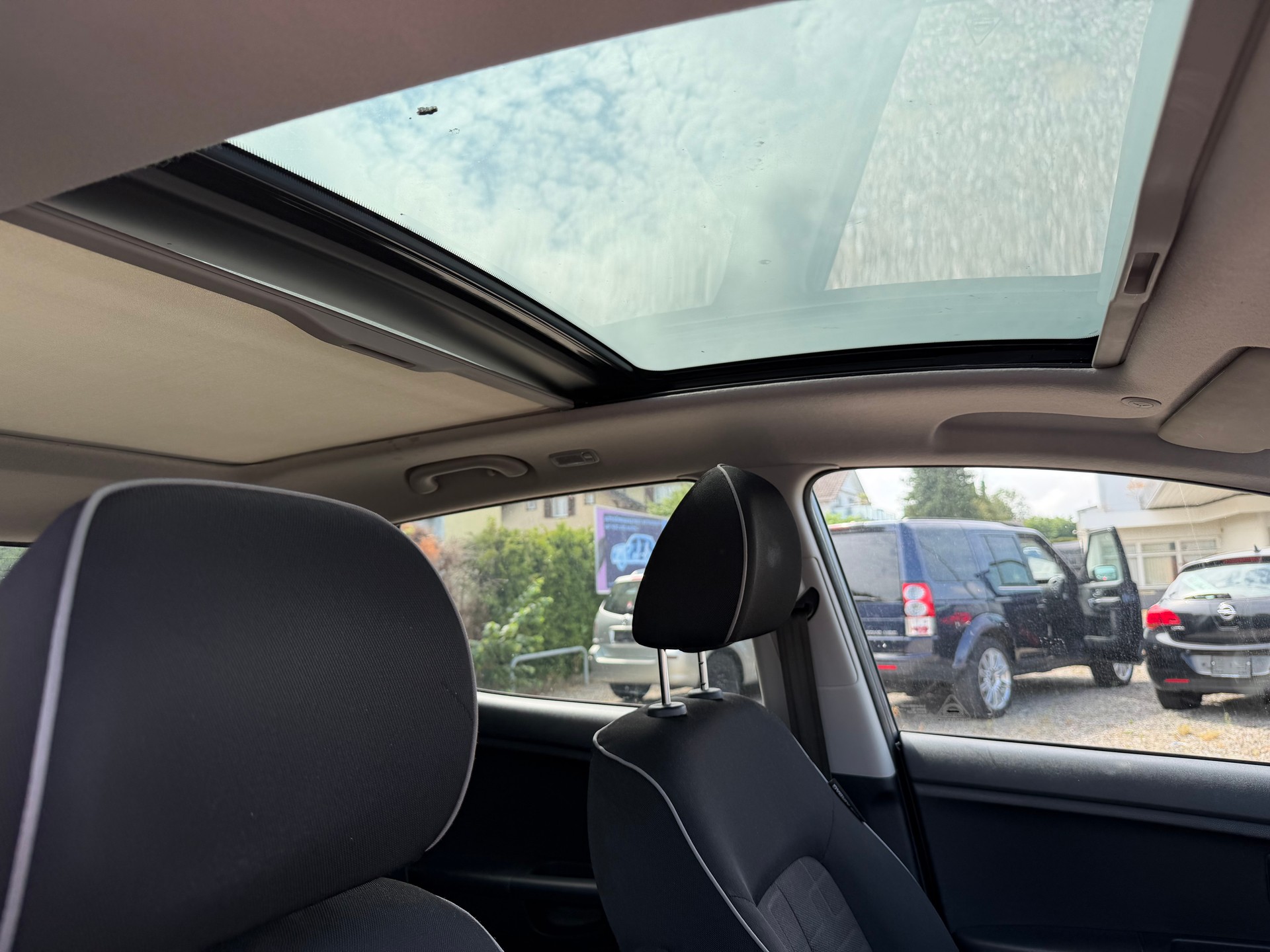 KIA Venga 1.4 CVVT _seven-image-14