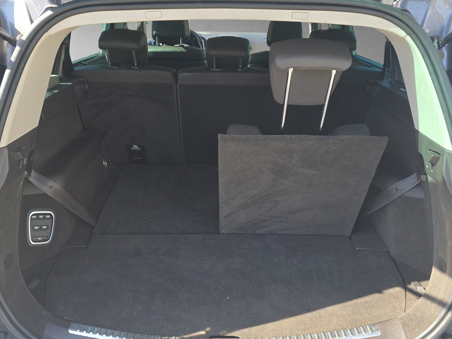 RENAULT Espace 1.6 TCe Initiale EDC-image-8