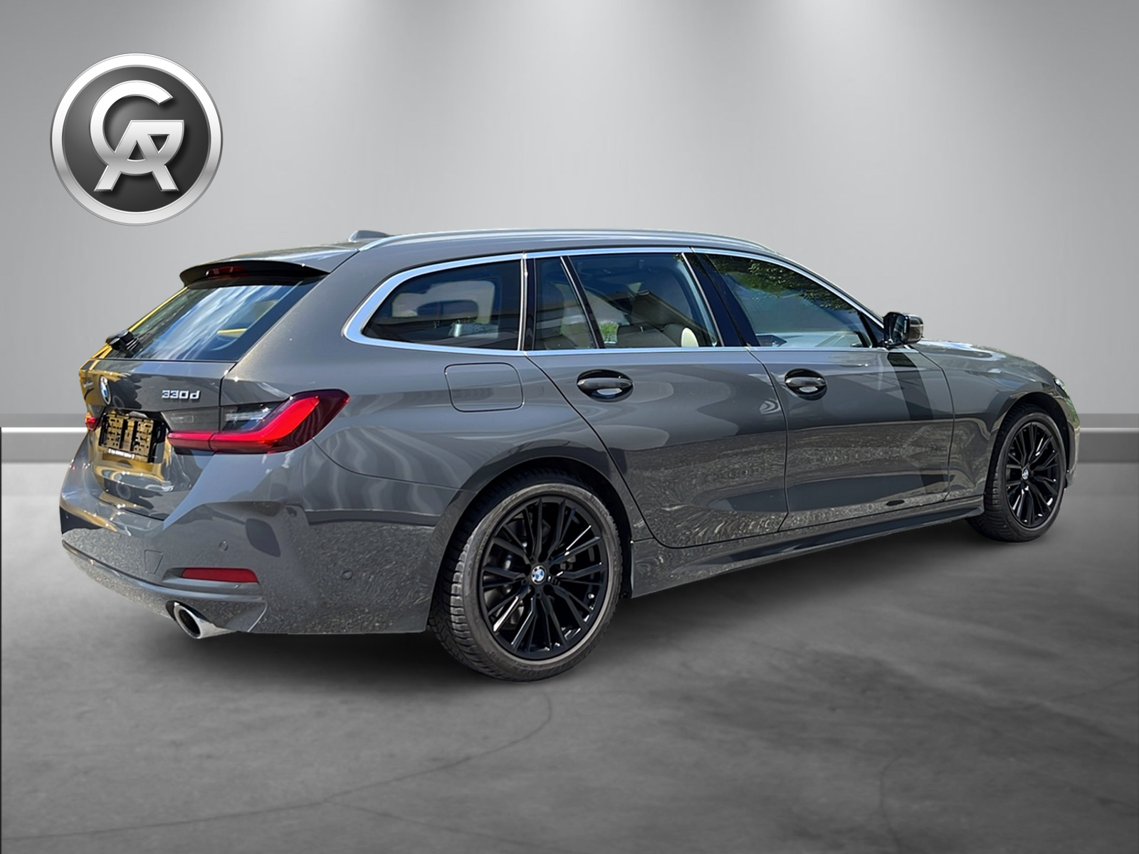 BMW 330d xDrive 48V Touring Steptronic M Sport-image-14