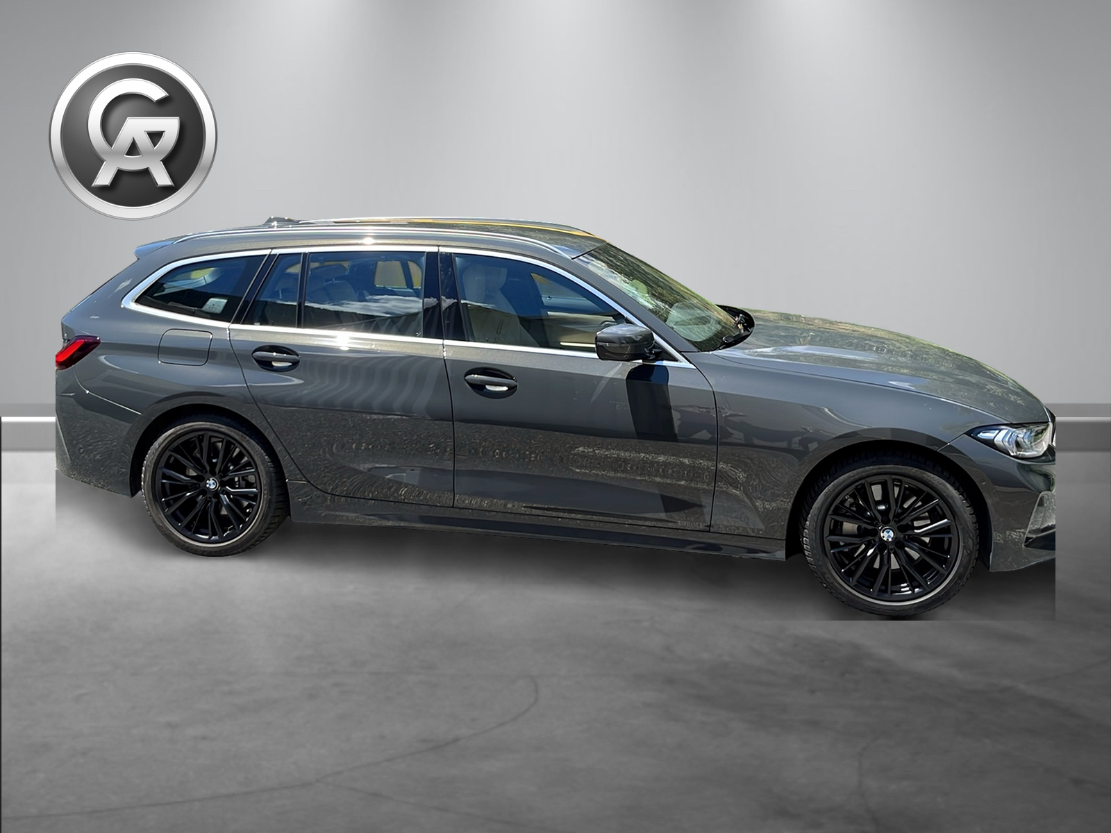 BMW 330d xDrive 48V Touring Steptronic M Sport-image-9