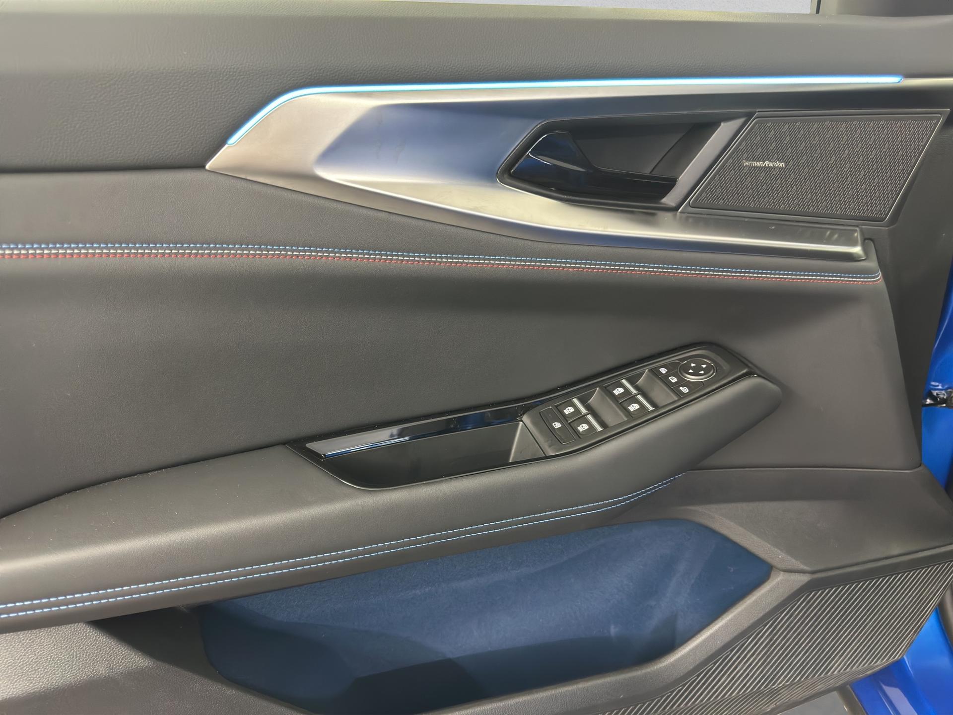 RENAULT Rafale 1.2 E-Tech Hybrid 200 Esprit Alpine-image-23