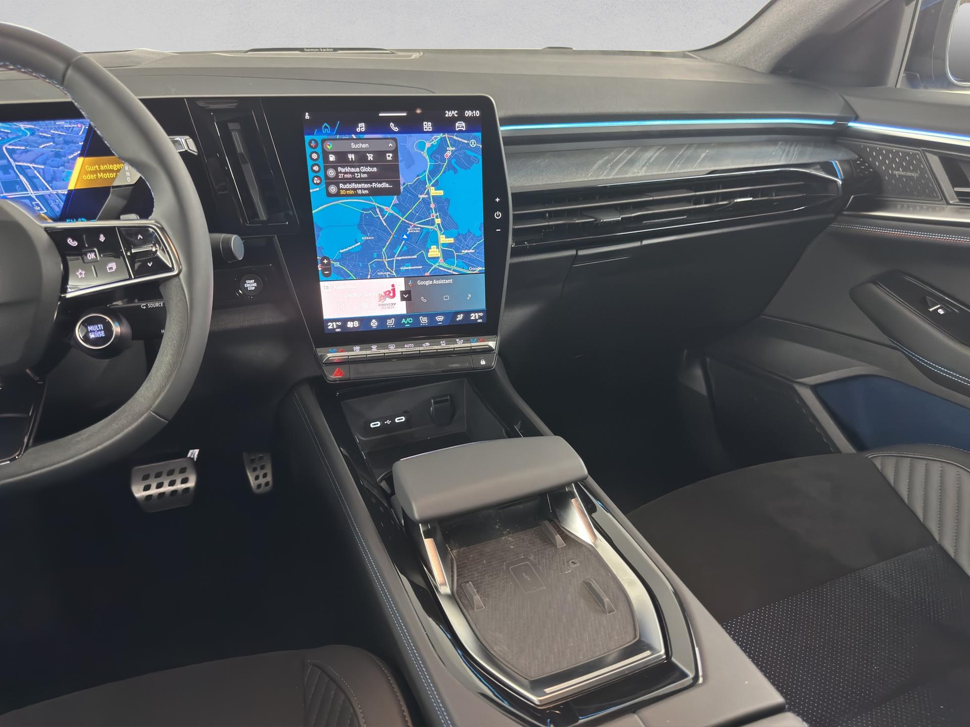 RENAULT Rafale 1.2 E-Tech Hybrid 200 Esprit Alpine-image-13