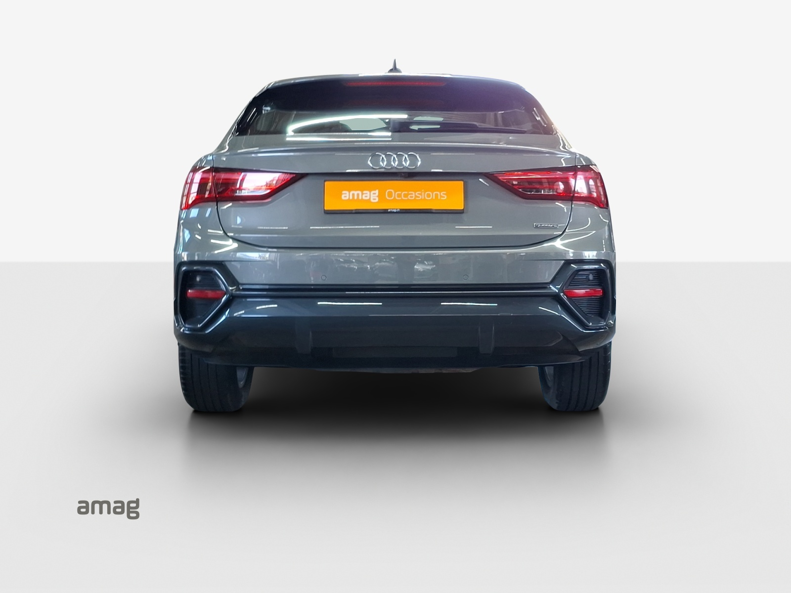 AUDI Q3 Sportback 45 TFSI quattro S-tronic-image-3