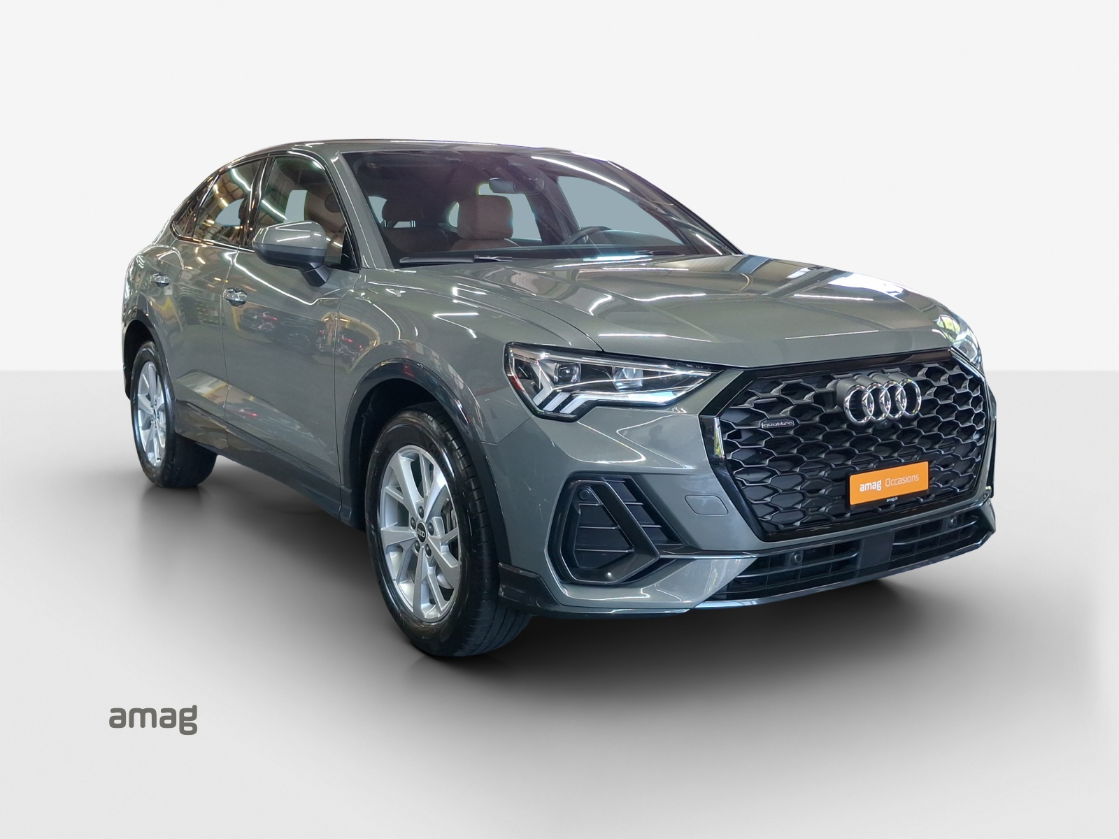 AUDI Q3 Sportback 45 TFSI quattro S-tronic-image-5