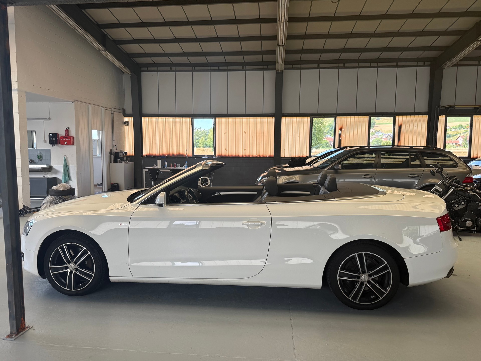 AUDI A5 Cabriolet 2.0 TFSI quattro S-tronic-image-6