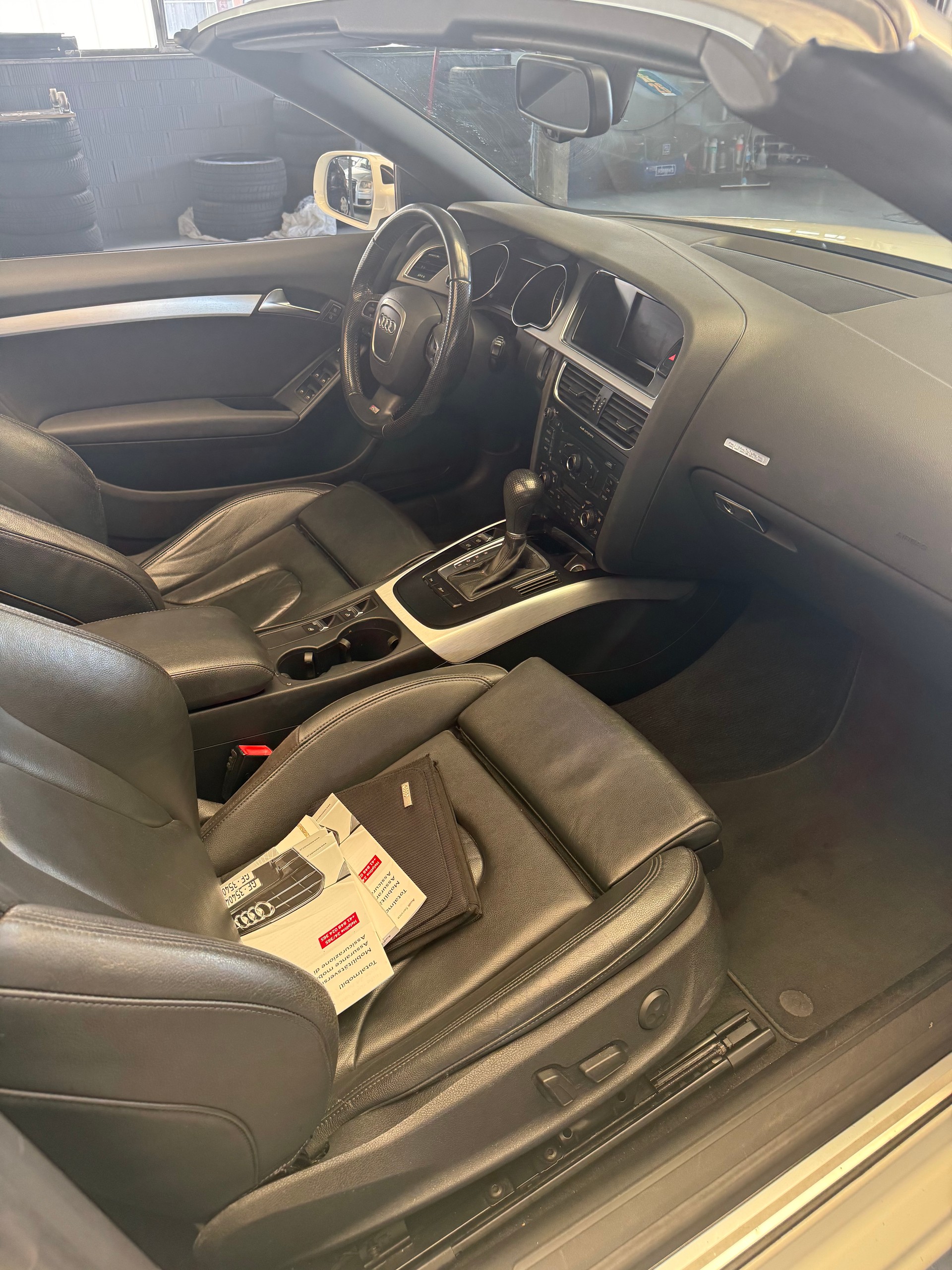 AUDI A5 Cabriolet 2.0 TFSI quattro S-tronic-image-10