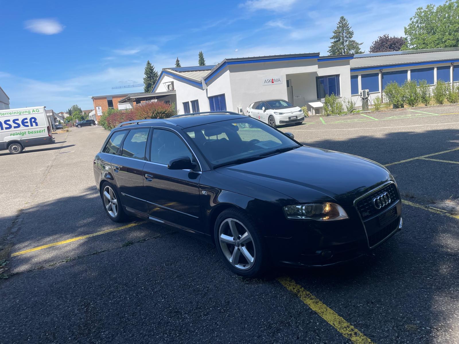 AUDI A4 Avant 2.0 Turbo FSI quattro-image-3