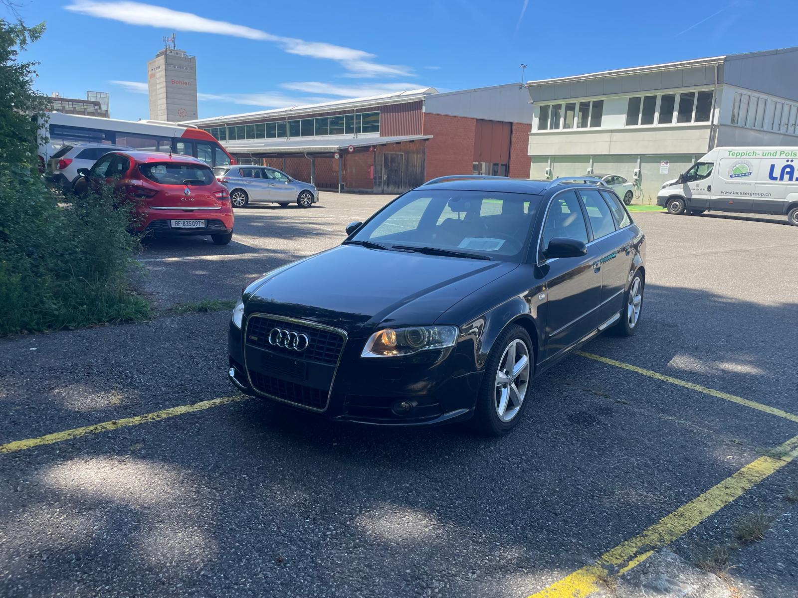 AUDI A4 Avant 2.0 Turbo FSI quattro-image-1