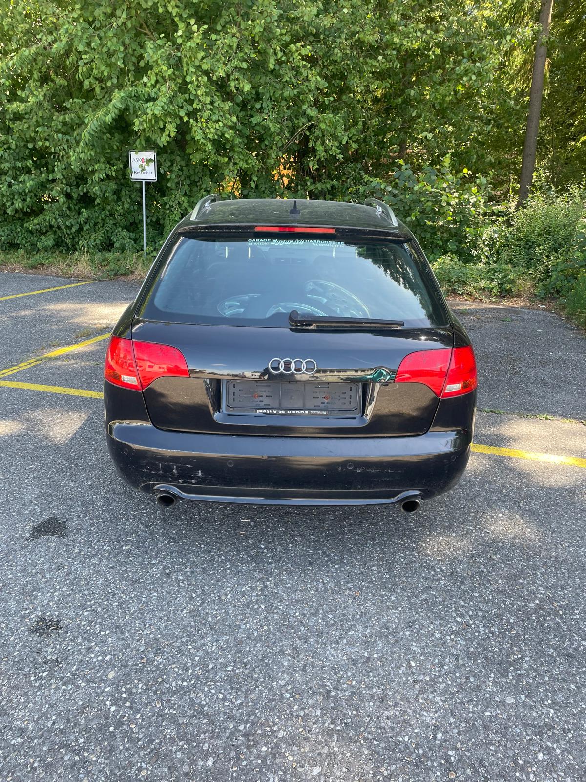 AUDI A4 Avant 2.0 Turbo FSI quattro-image-4