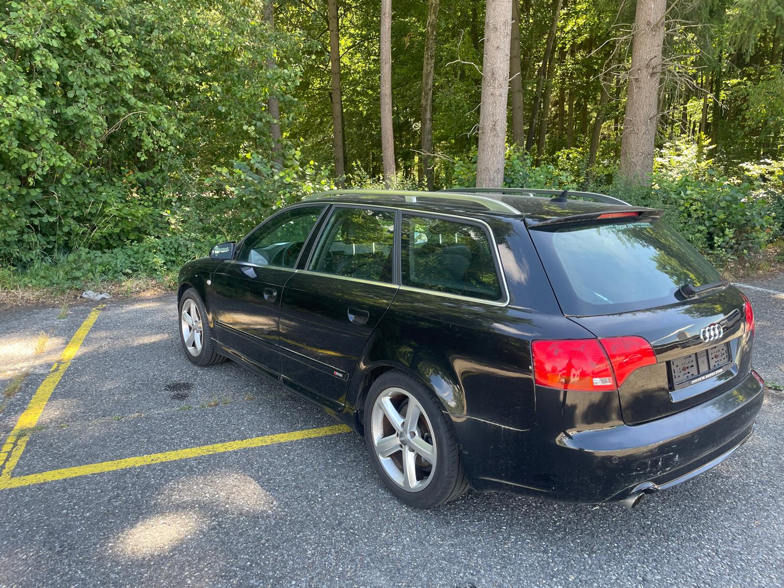 AUDI A4 Avant 2.0 Turbo FSI quattro-image-7