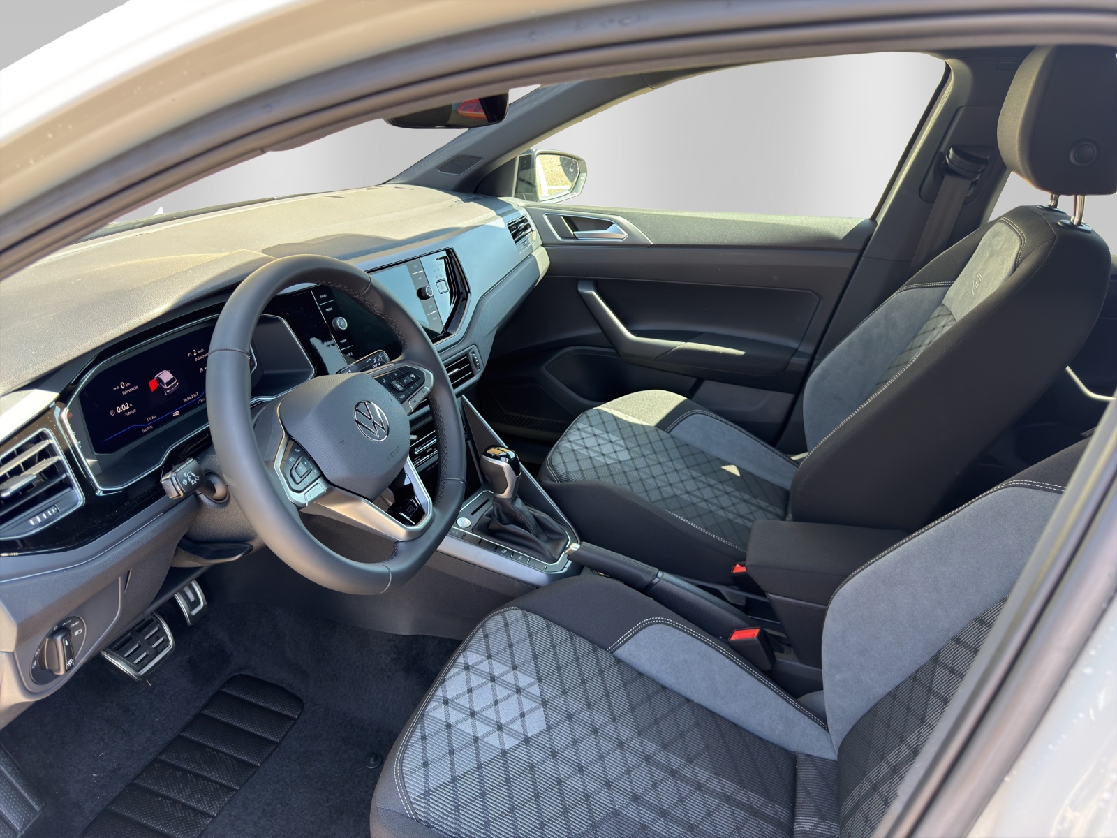 VW Polo 1.0 TSI R-Line United DSG-image-8