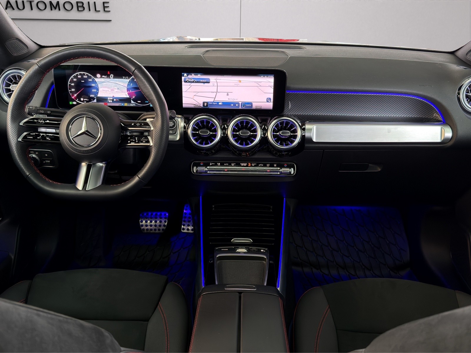 MERCEDES-BENZ GLB 200 7G-Tronic-image-15