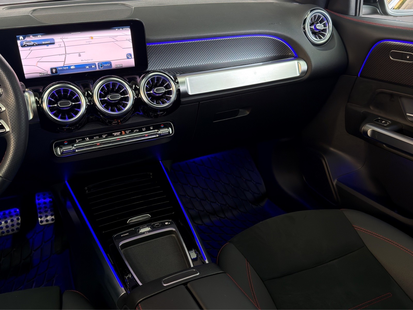 MERCEDES-BENZ GLB 200 7G-Tronic-image-17