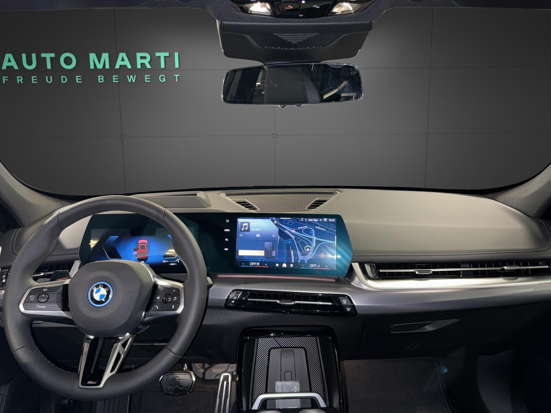 BMW iX1 30 xDrive-image-19