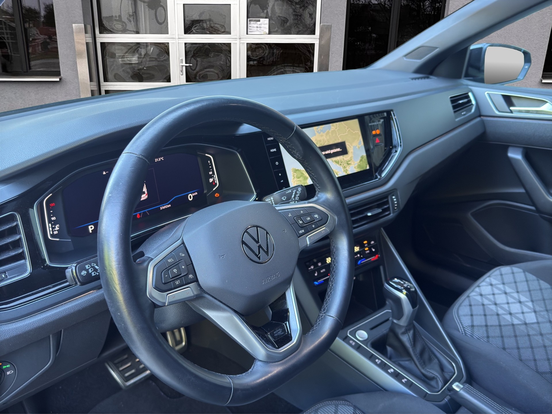 VW Polo 1.0 TSI R-Line DSG-image-13