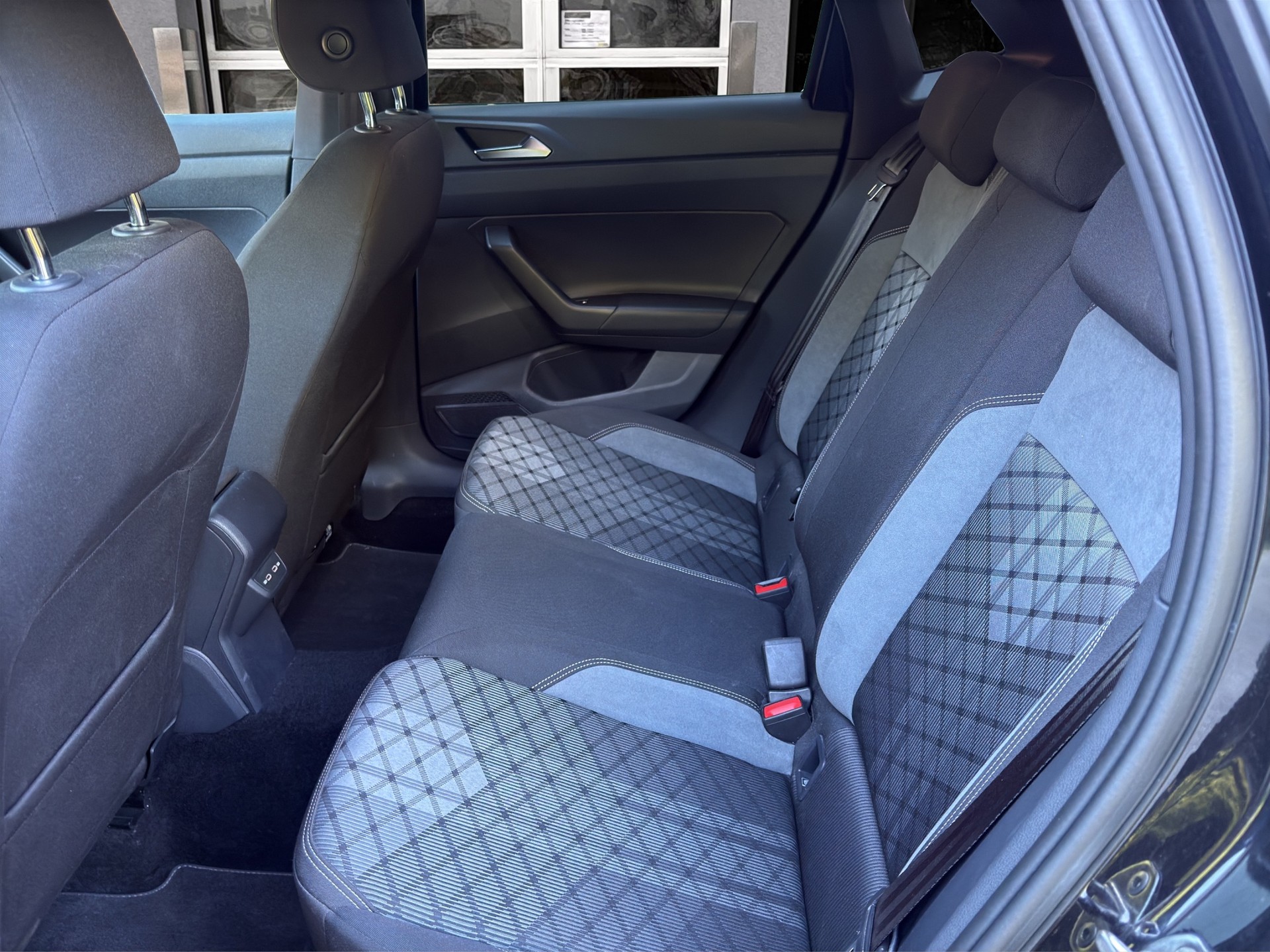 VW Polo 1.0 TSI R-Line DSG-image-17