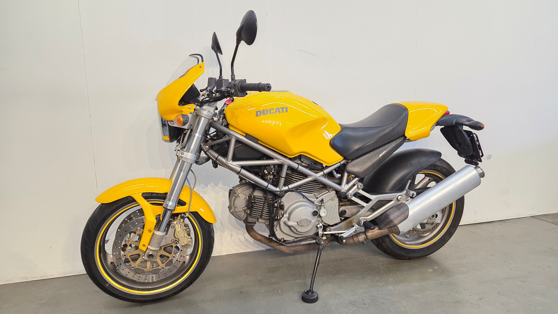 DUCATI Monster 620-showroom-element-3
