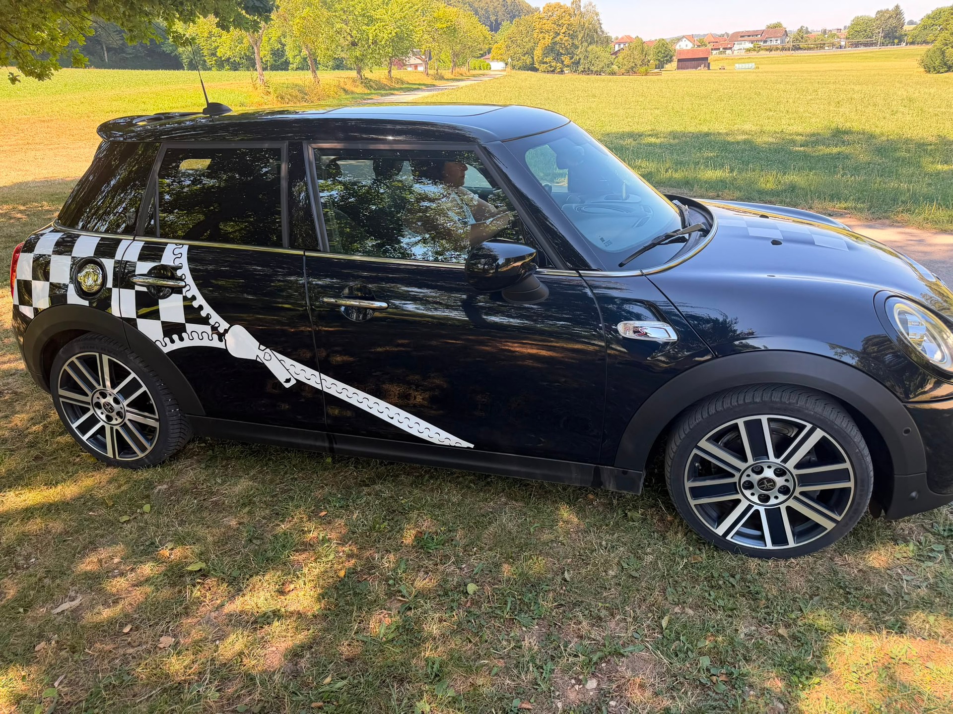 MINI 2.0i Cooper S-image-0