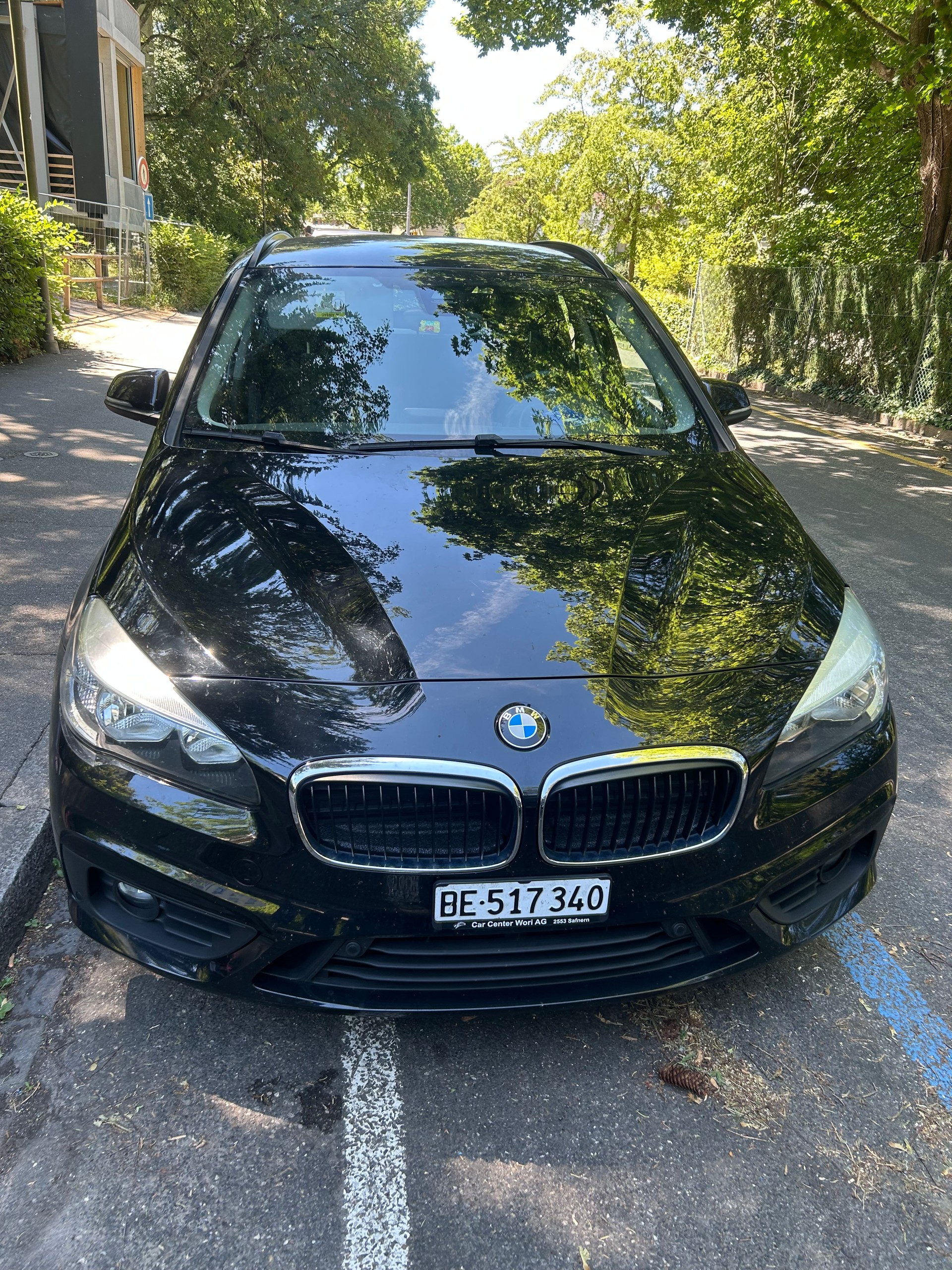 BMW 218d xDrive-image-2