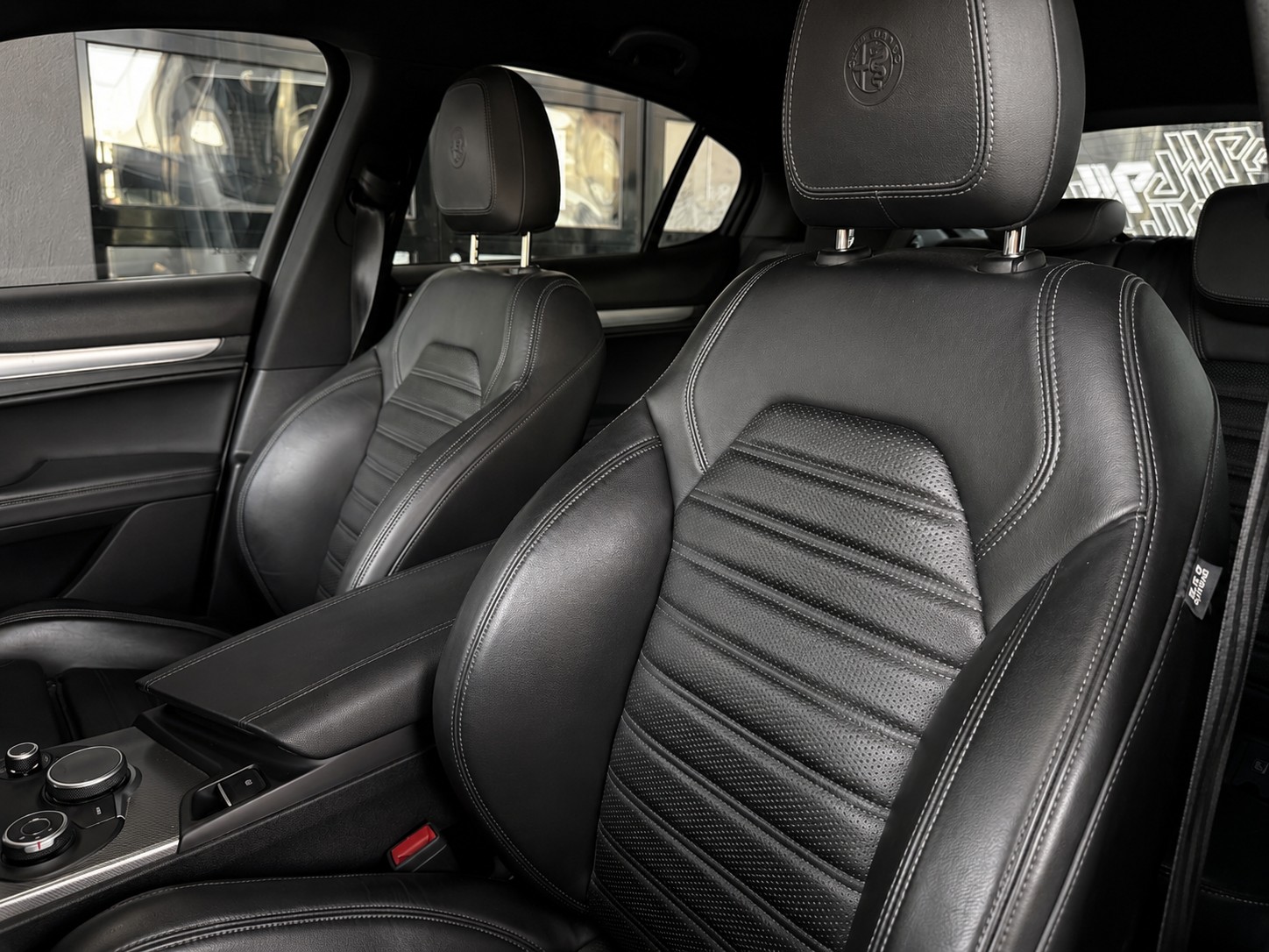 ALFA ROMEO Stelvio 2.2 JTDM Super Q4 Automatic-image-8
