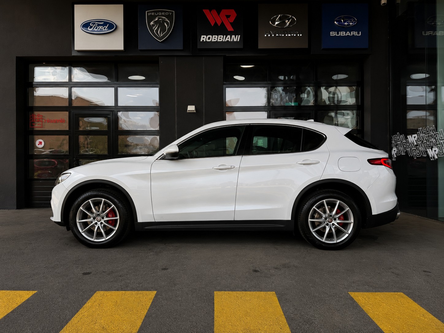 ALFA ROMEO Stelvio 2.2 JTDM Super Q4 Automatic-showroom-element-1