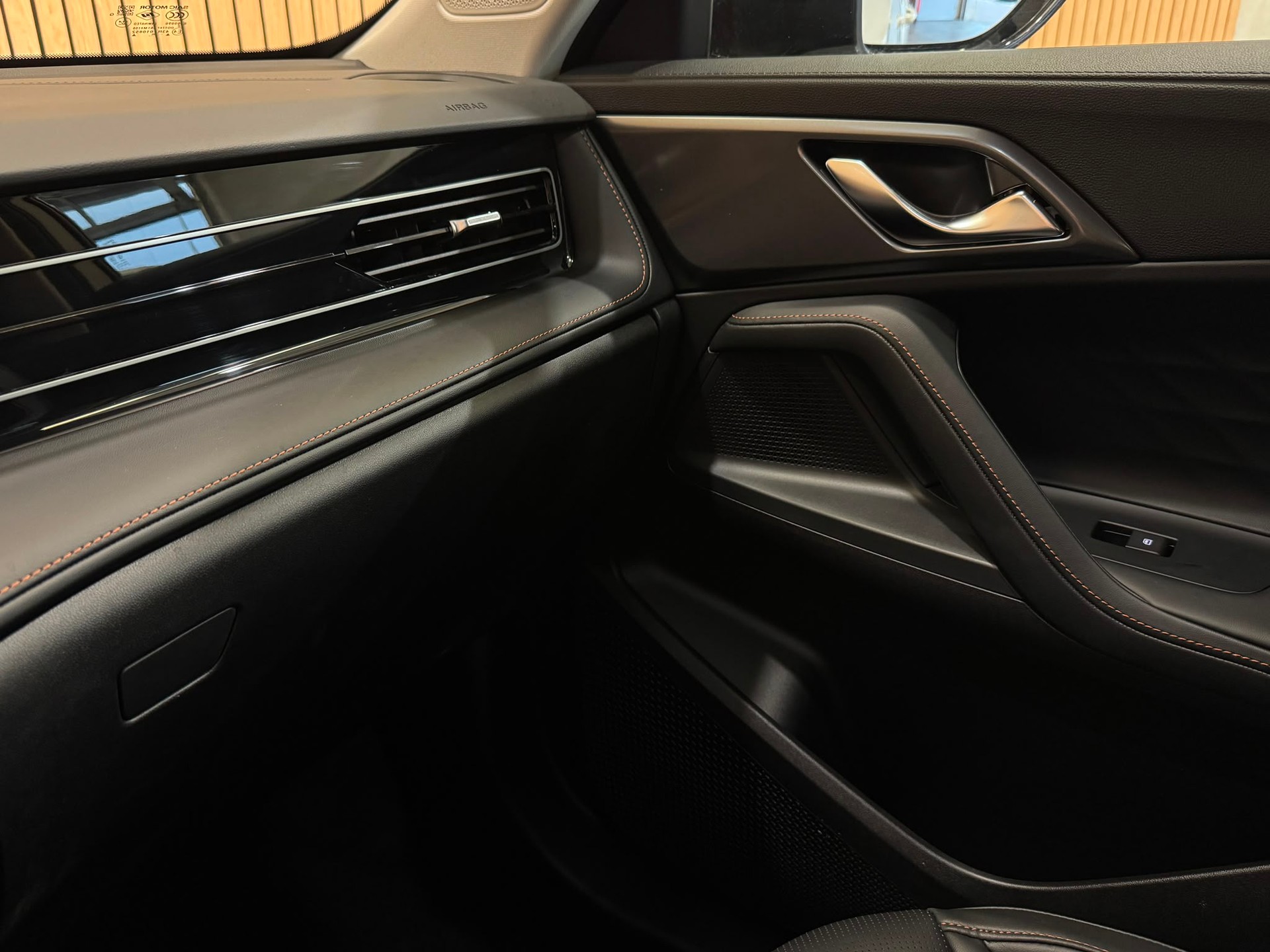 MG HS 1.5 T PHEV Luxury-image-15