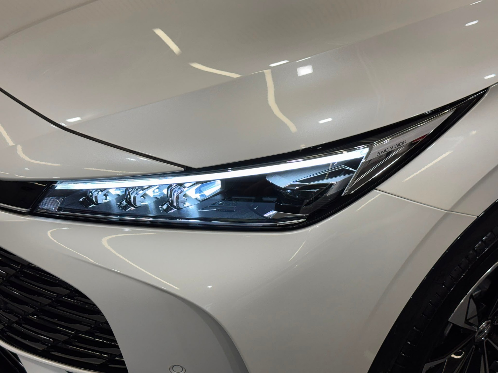 MG HS 1.5 T PHEV Luxury-image-3