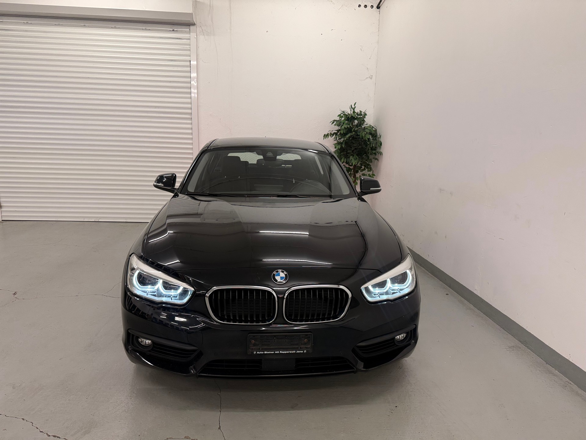 BMW 120d xDrive Edition Sport Line Steptronic-image-1
