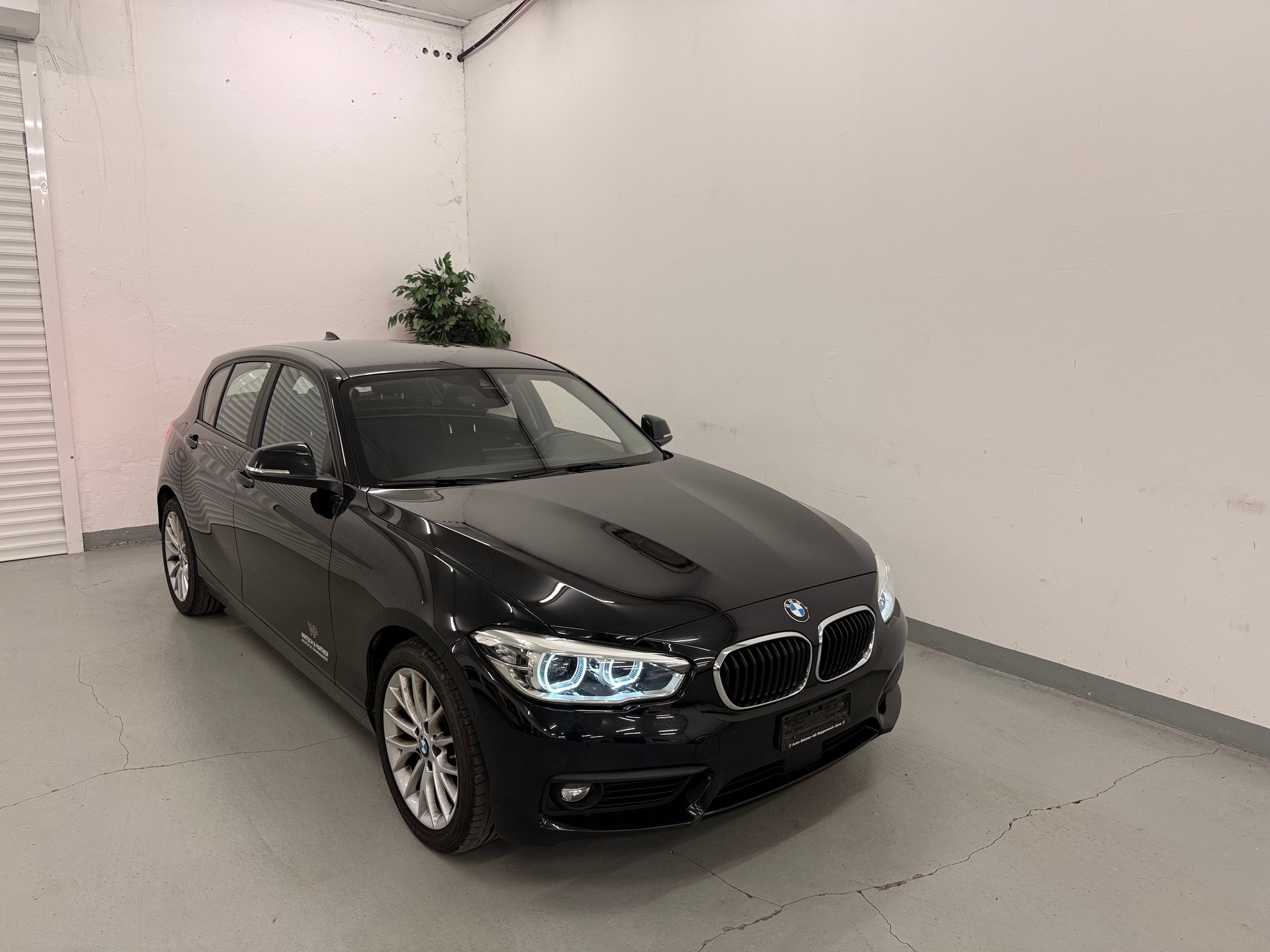 BMW 120d xDrive Edition Sport Line Steptronic-image-0