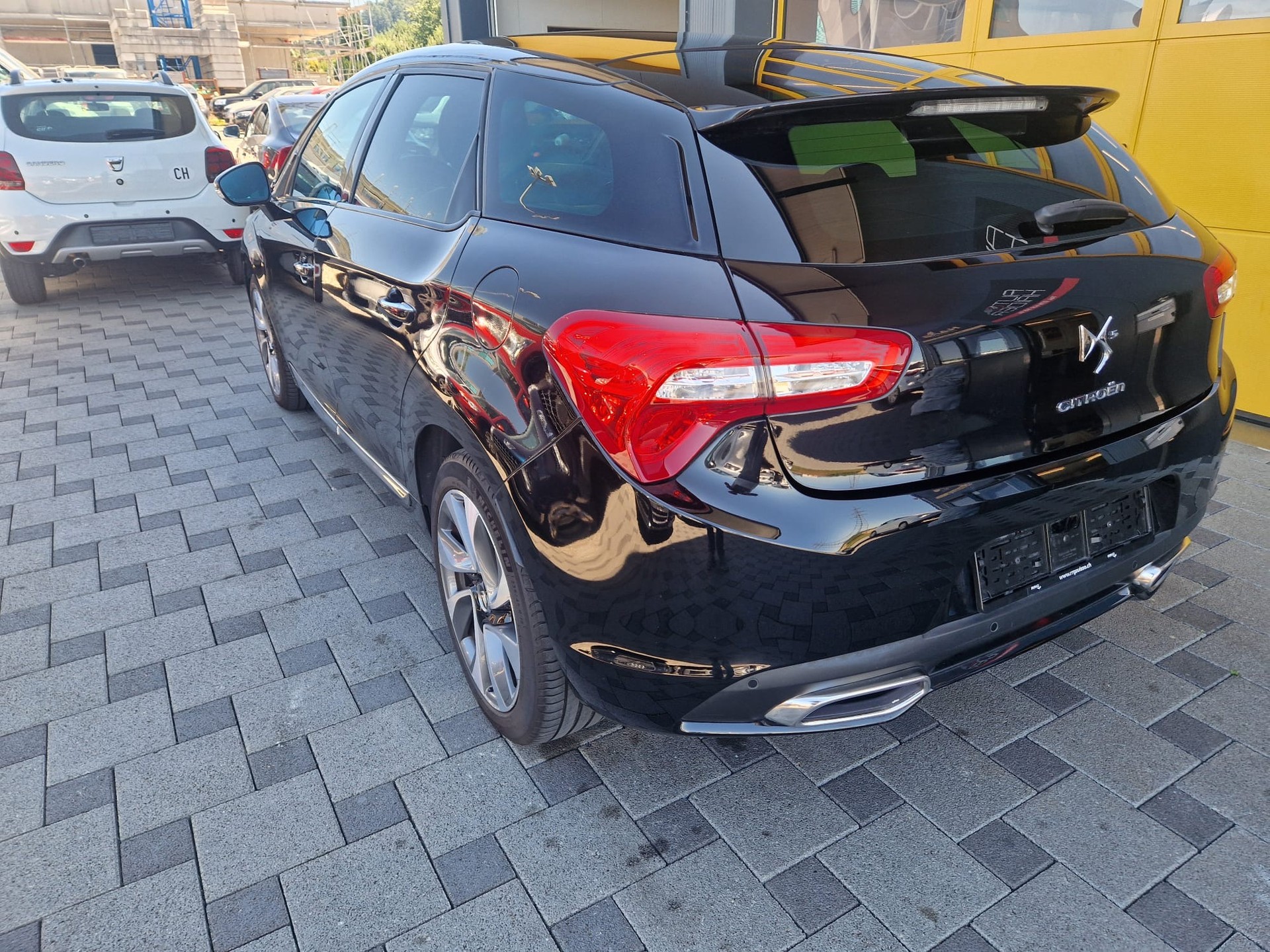 DS AUTOMOBILES DS5 2.0 HDi SO Chic Automatic-image-5
