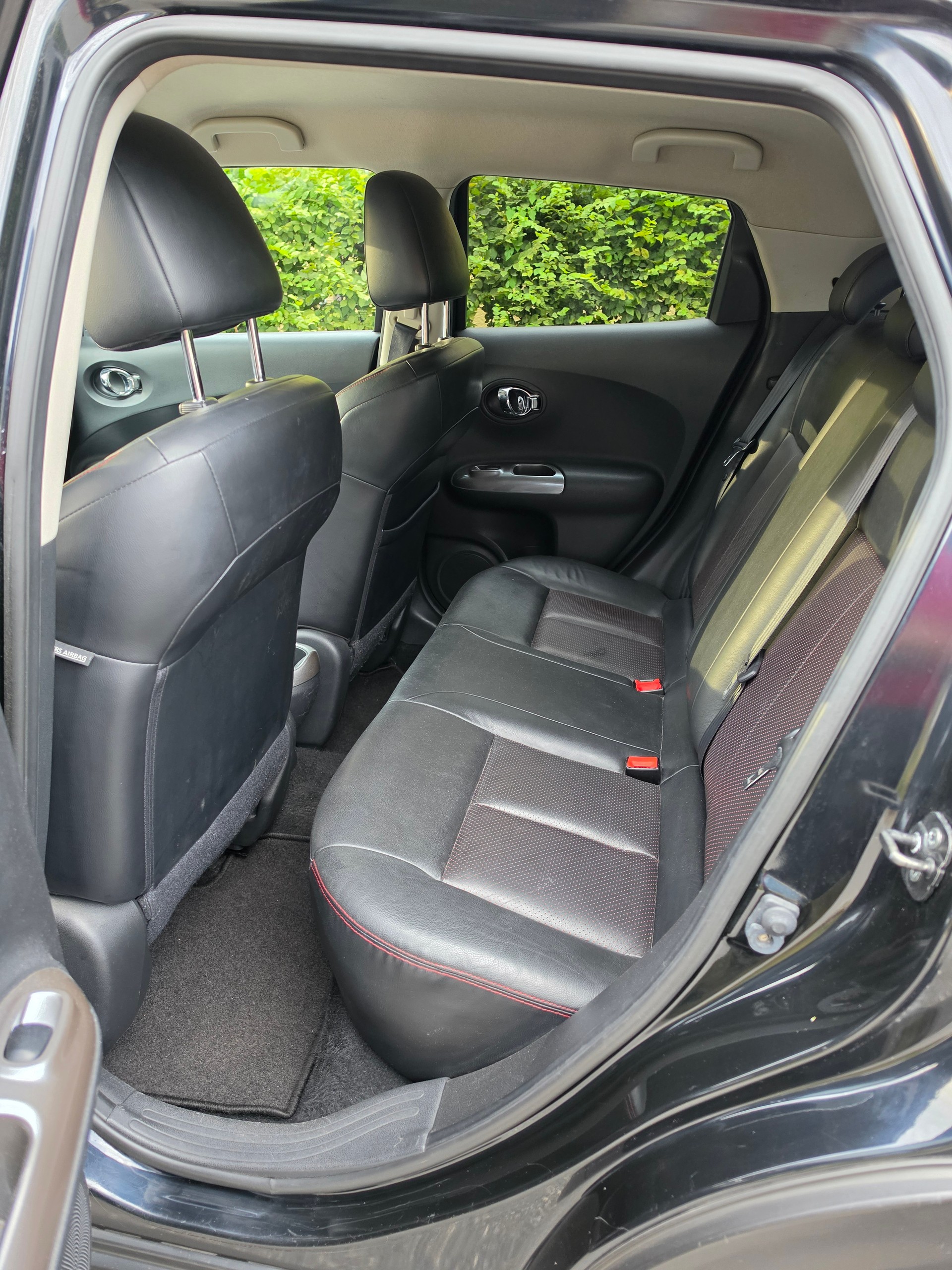 NISSAN Juke 1.6 DIG-T tekna 4x4 Xtronic M-CVT-image-9