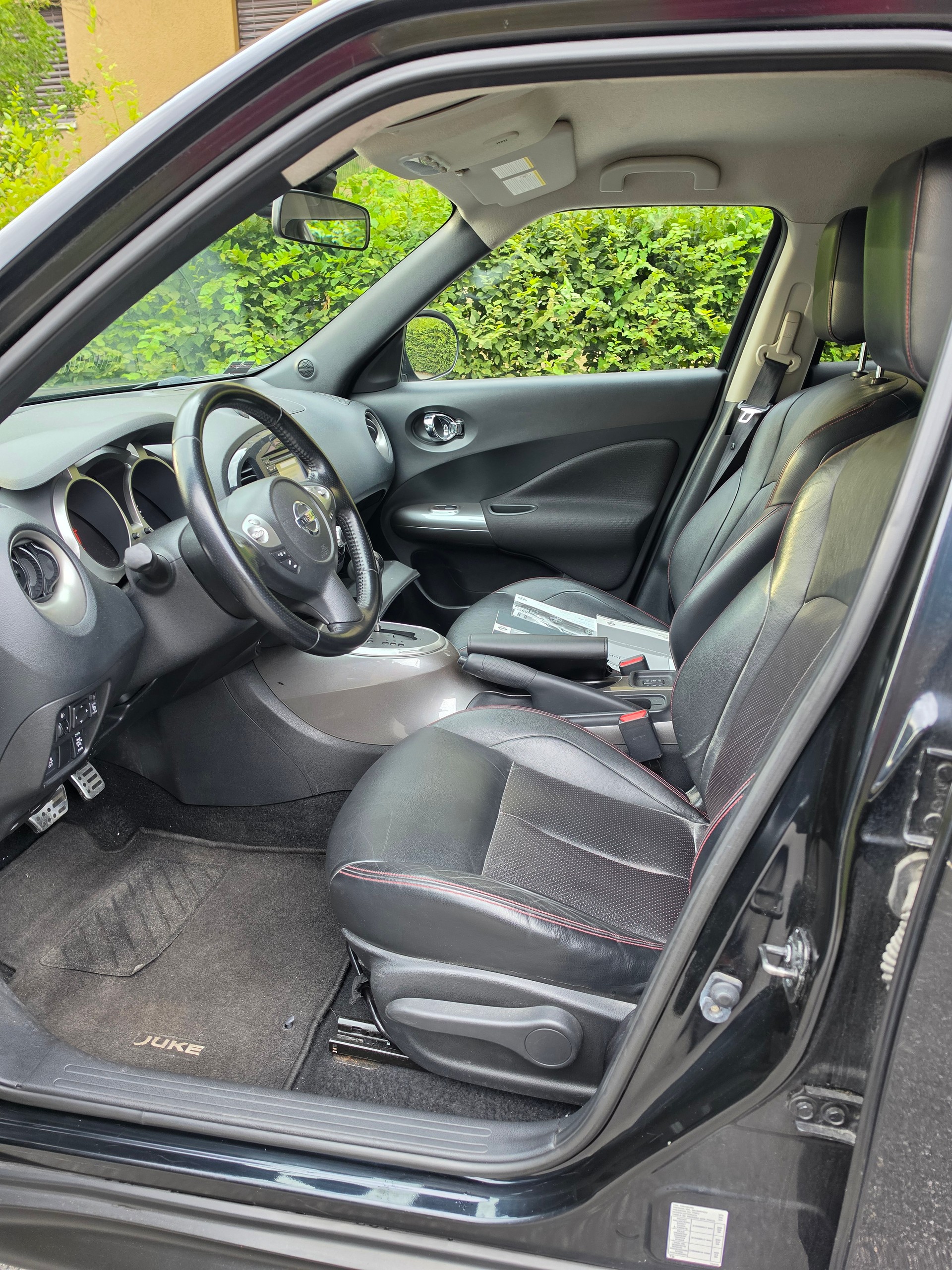 NISSAN Juke 1.6 DIG-T tekna 4x4 Xtronic M-CVT-image-8
