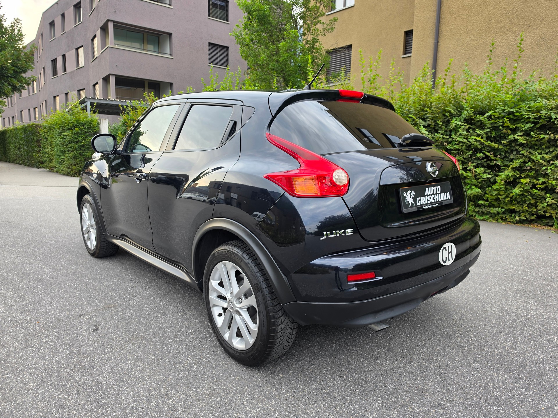 NISSAN Juke 1.6 DIG-T tekna 4x4 Xtronic M-CVT-image-2