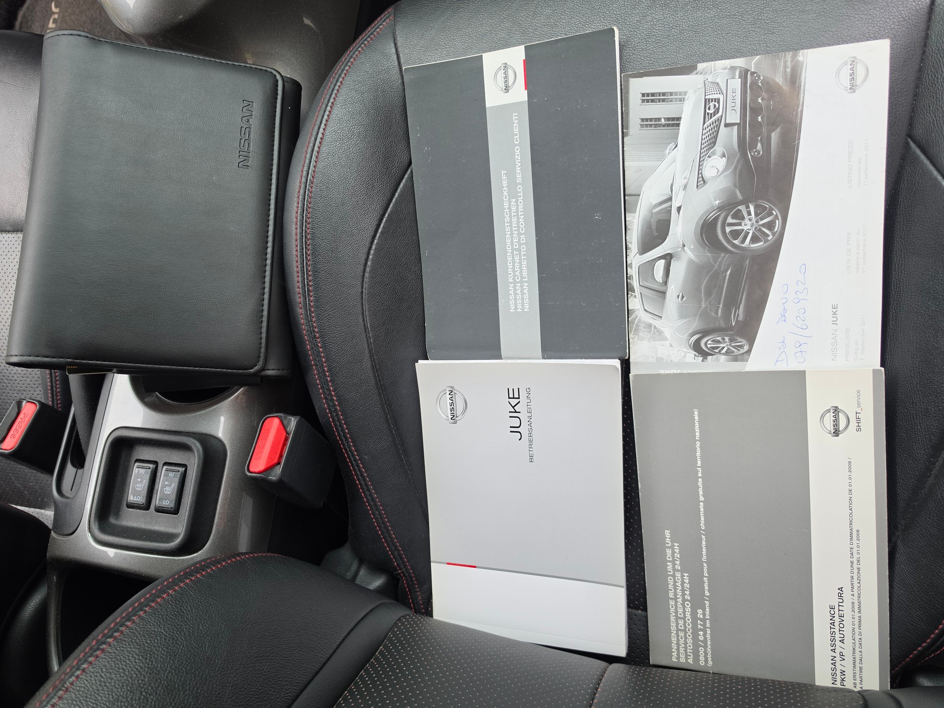 NISSAN Juke 1.6 DIG-T tekna 4x4 Xtronic M-CVT-image-14