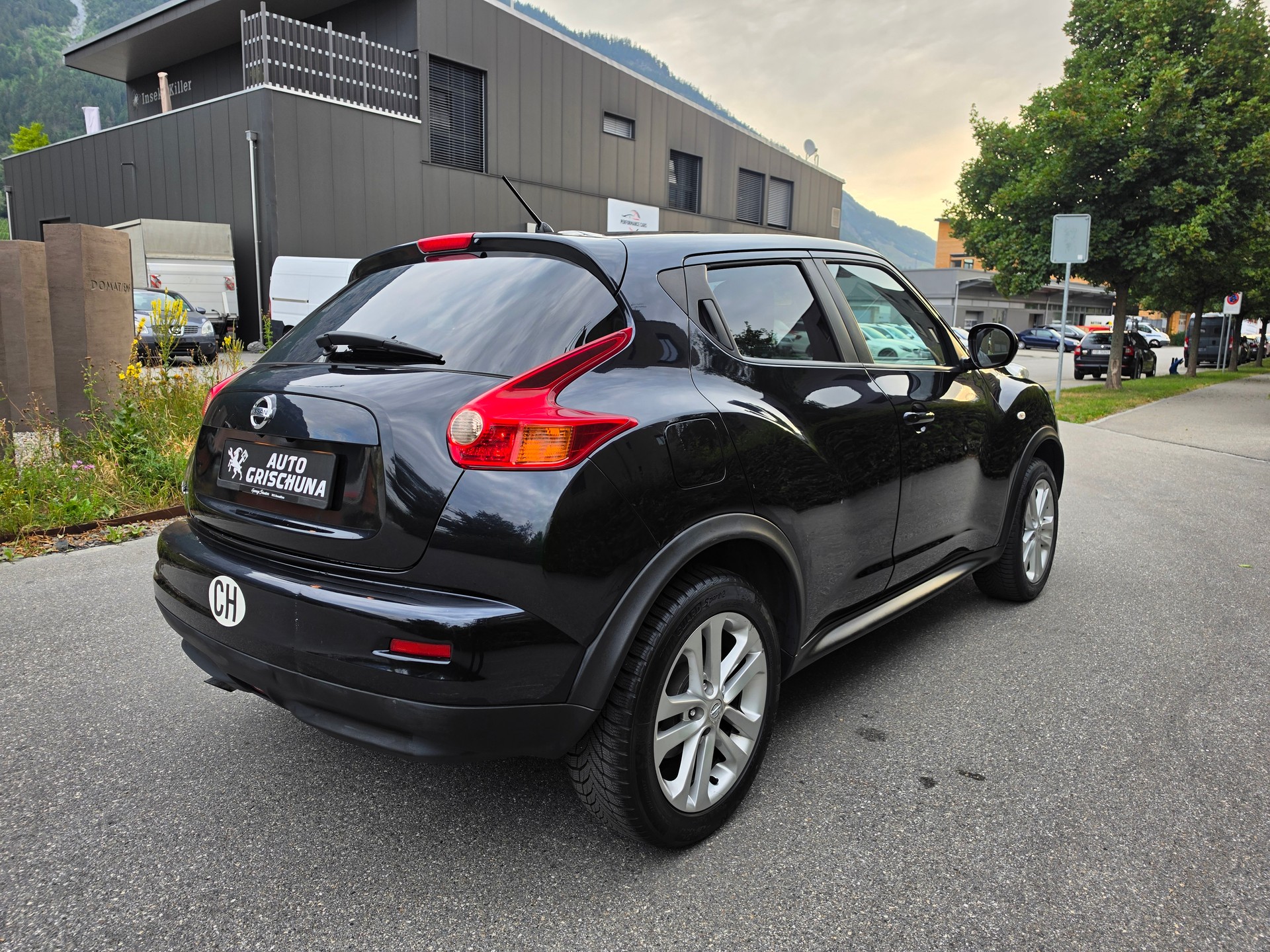 NISSAN Juke 1.6 DIG-T tekna 4x4 Xtronic M-CVT-image-4