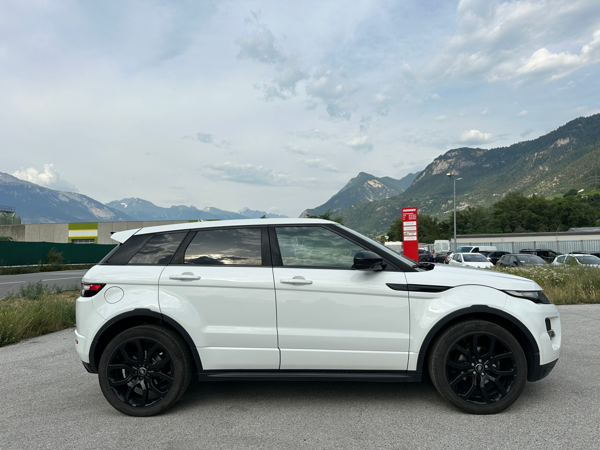 LAND ROVER Range Rover Evoque 2.0 Si4 Pure AT9-image-5